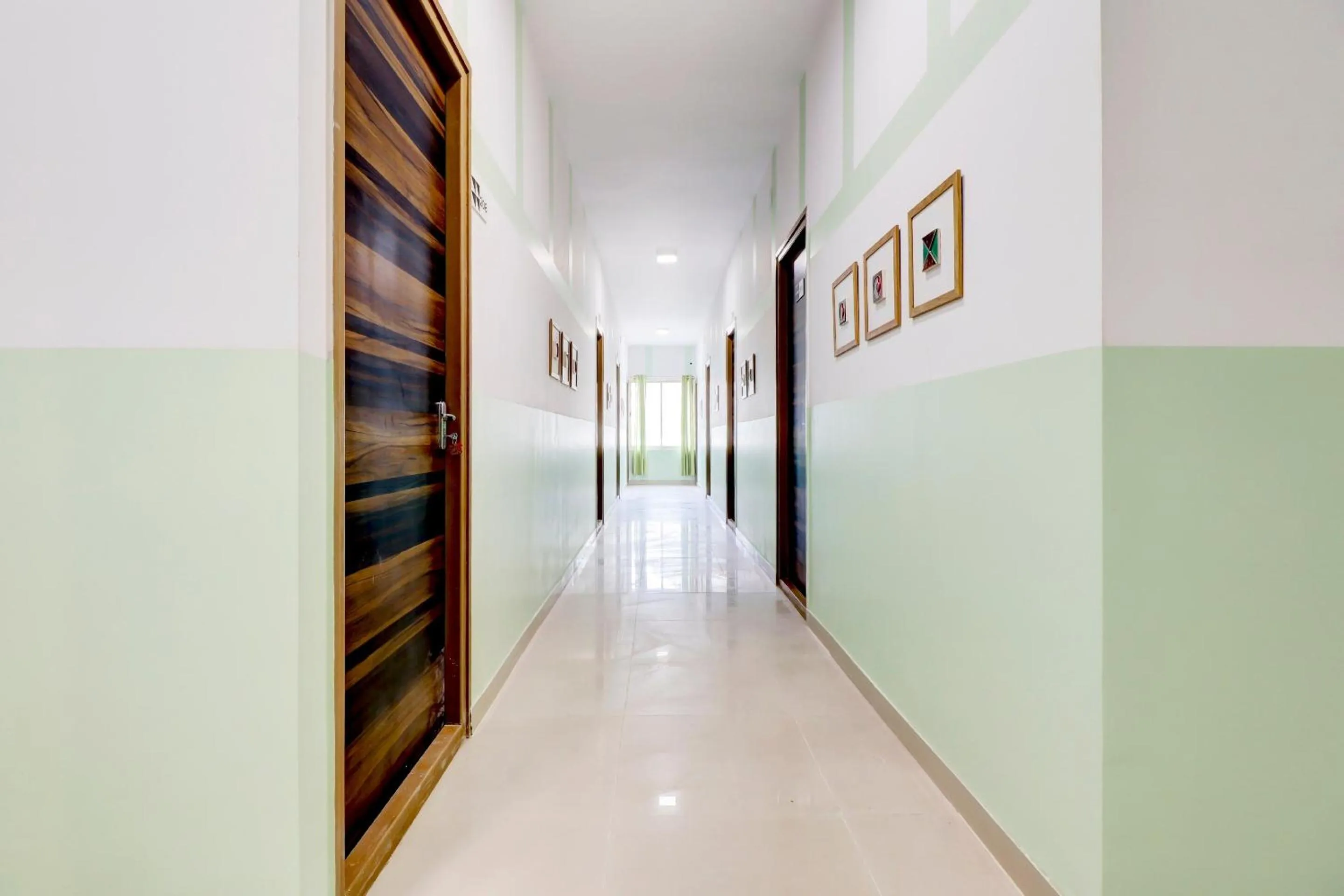 Lobby or reception in Hotel O Home Exotic Stay Bsk rd Stage