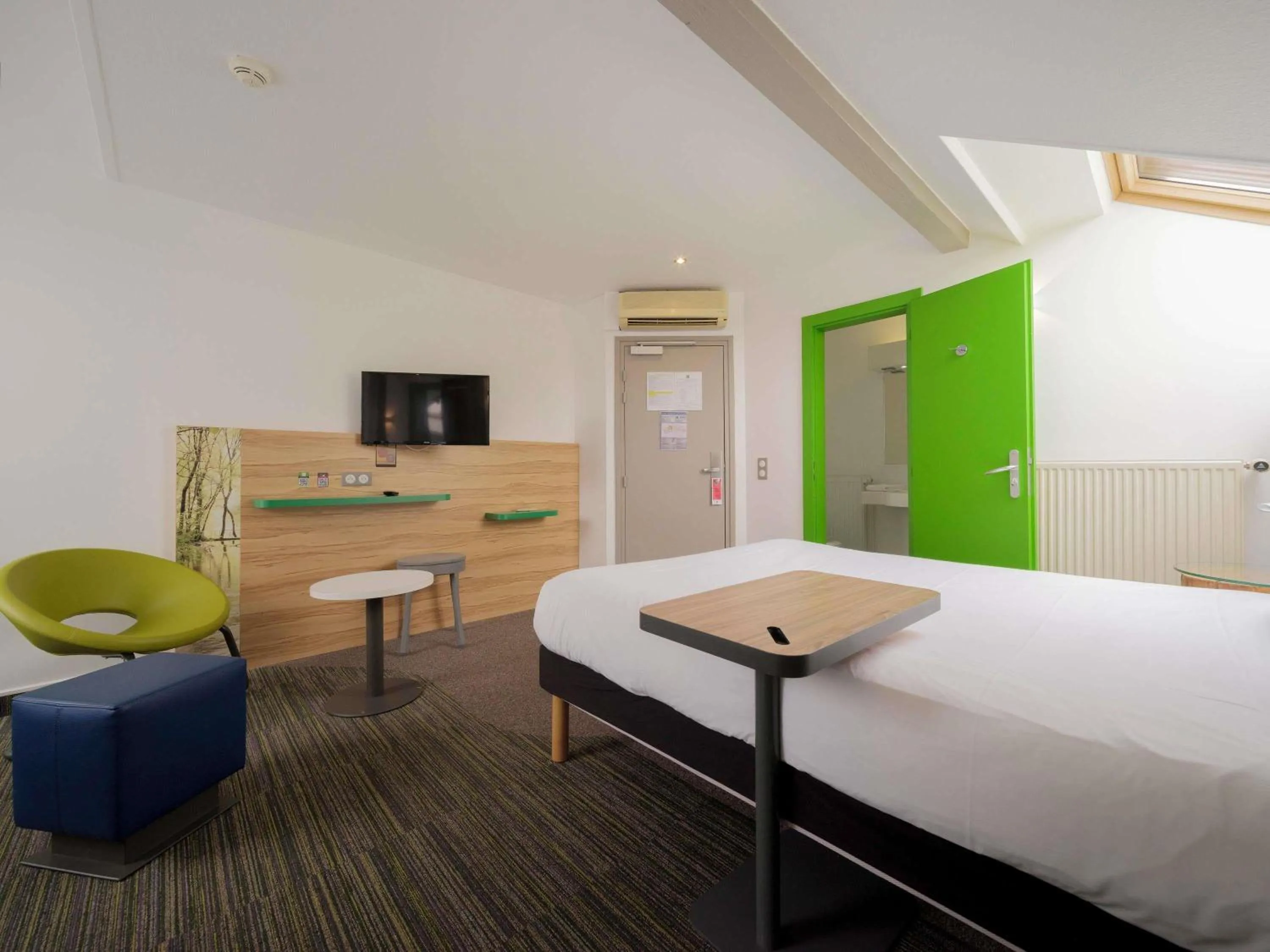 Bedroom, Bed in ibis Styles Sarrebourg