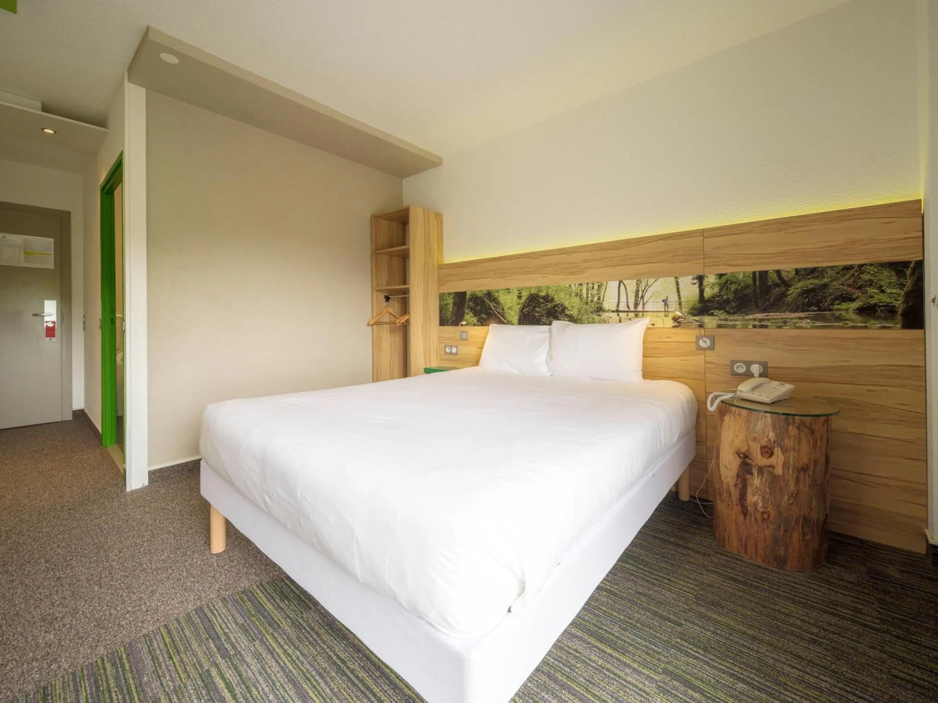 Photo of the whole room, Bed in ibis Styles Sarrebourg