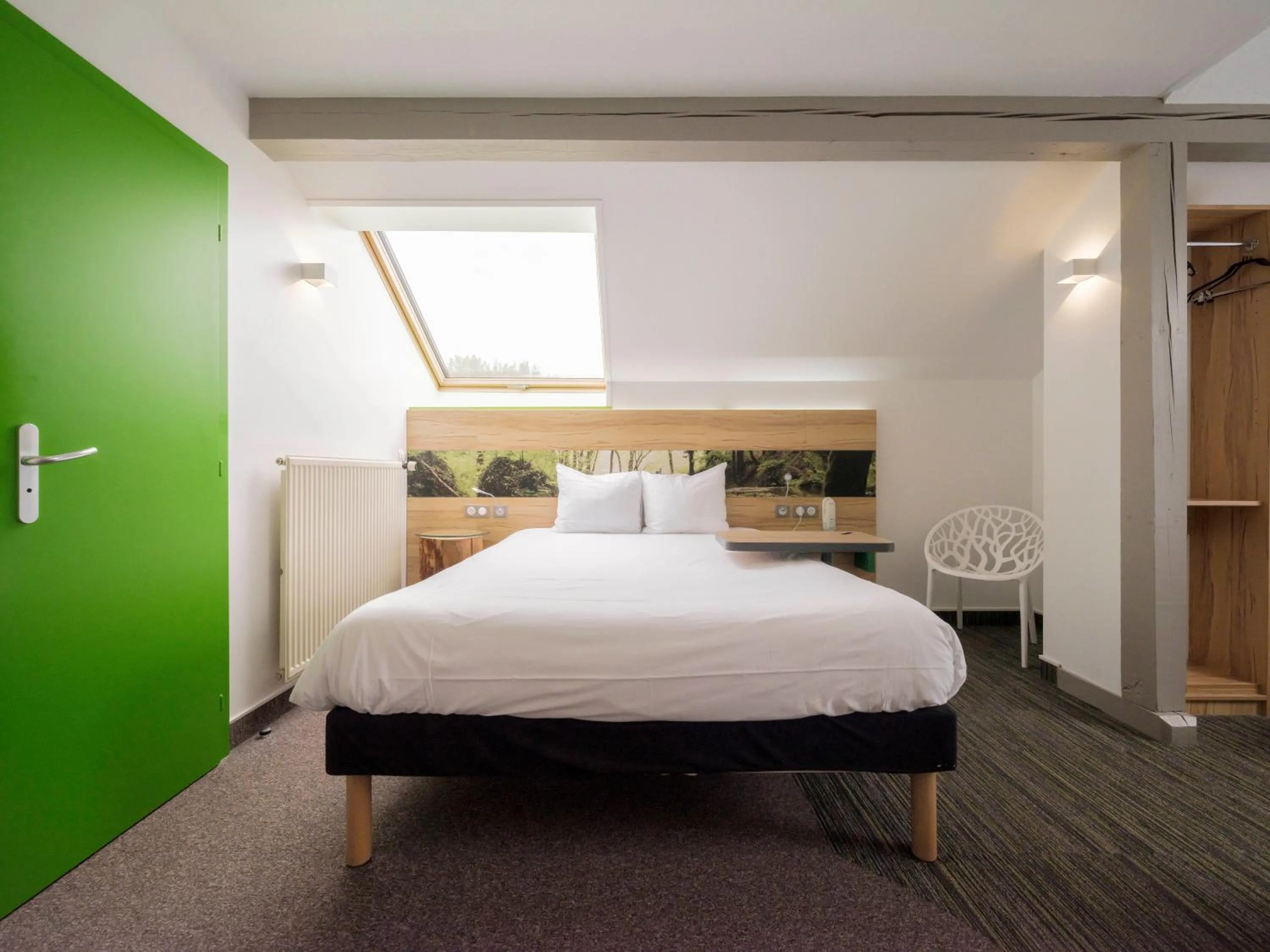 Photo of the whole room, Bed in ibis Styles Sarrebourg