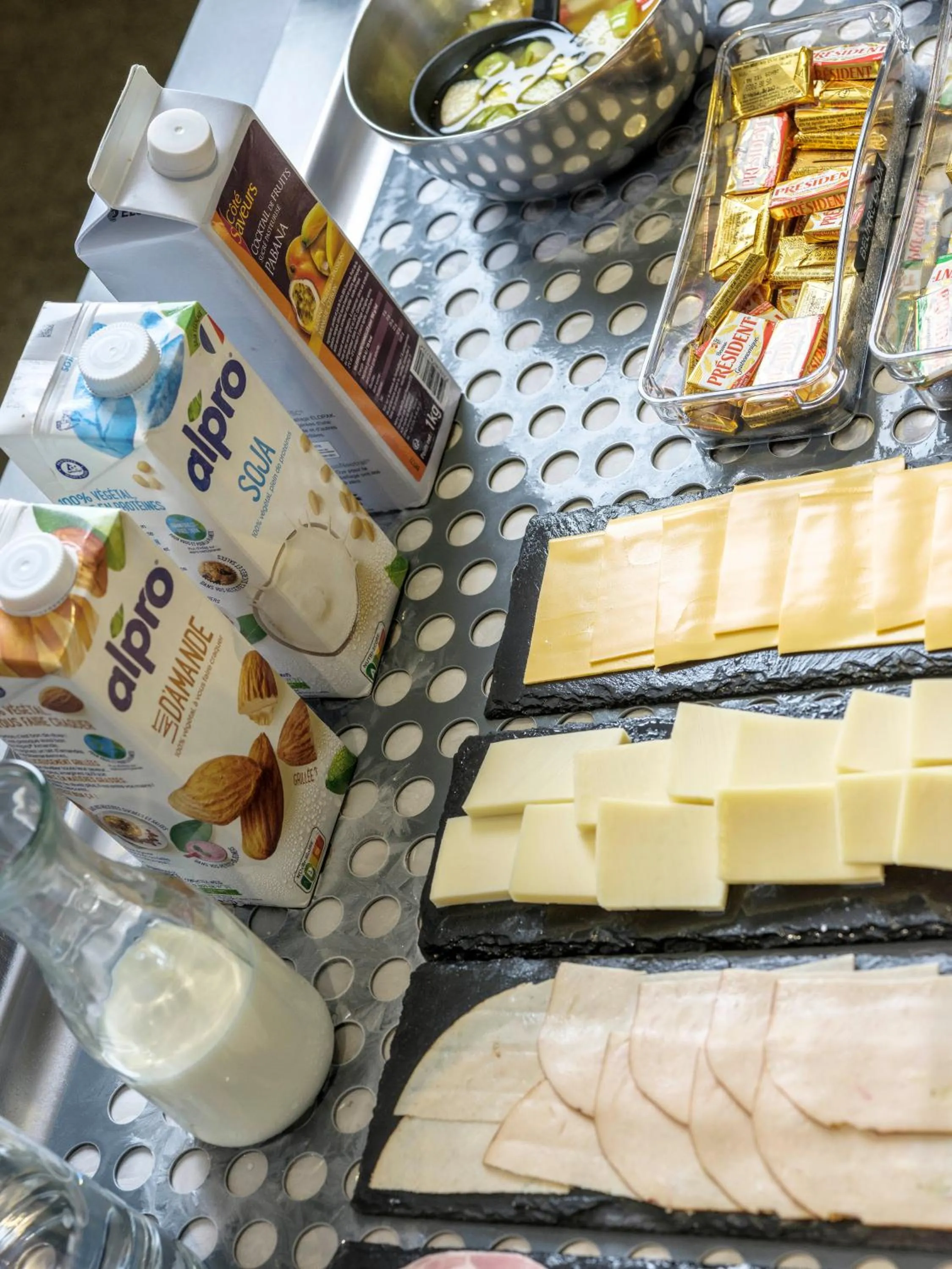 Buffet breakfast in ibis Styles Sarrebourg