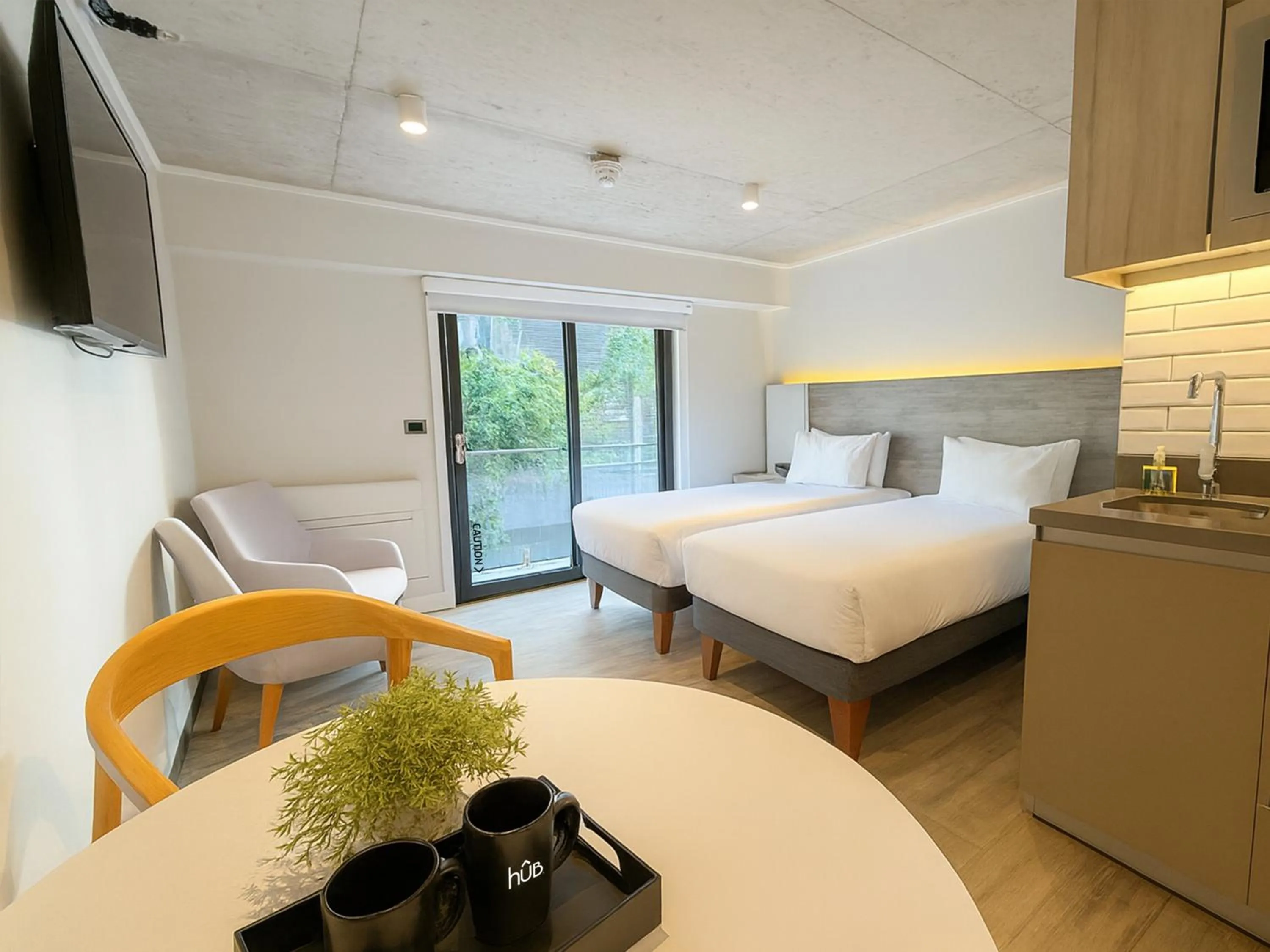 Photo of the whole room, Bed in hUB Providencia