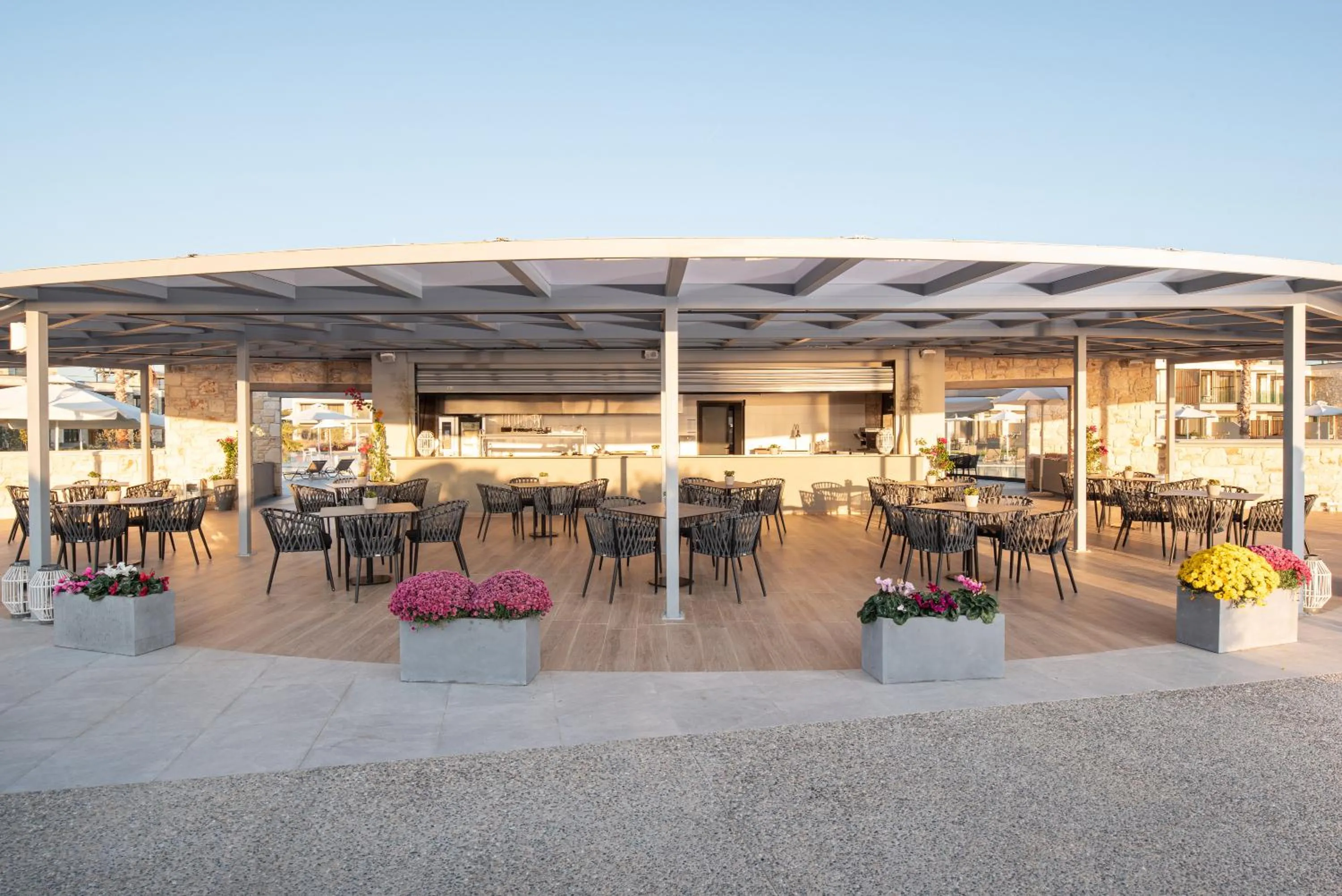 Restaurant/places to eat in Portes Lithos Luxury Resort