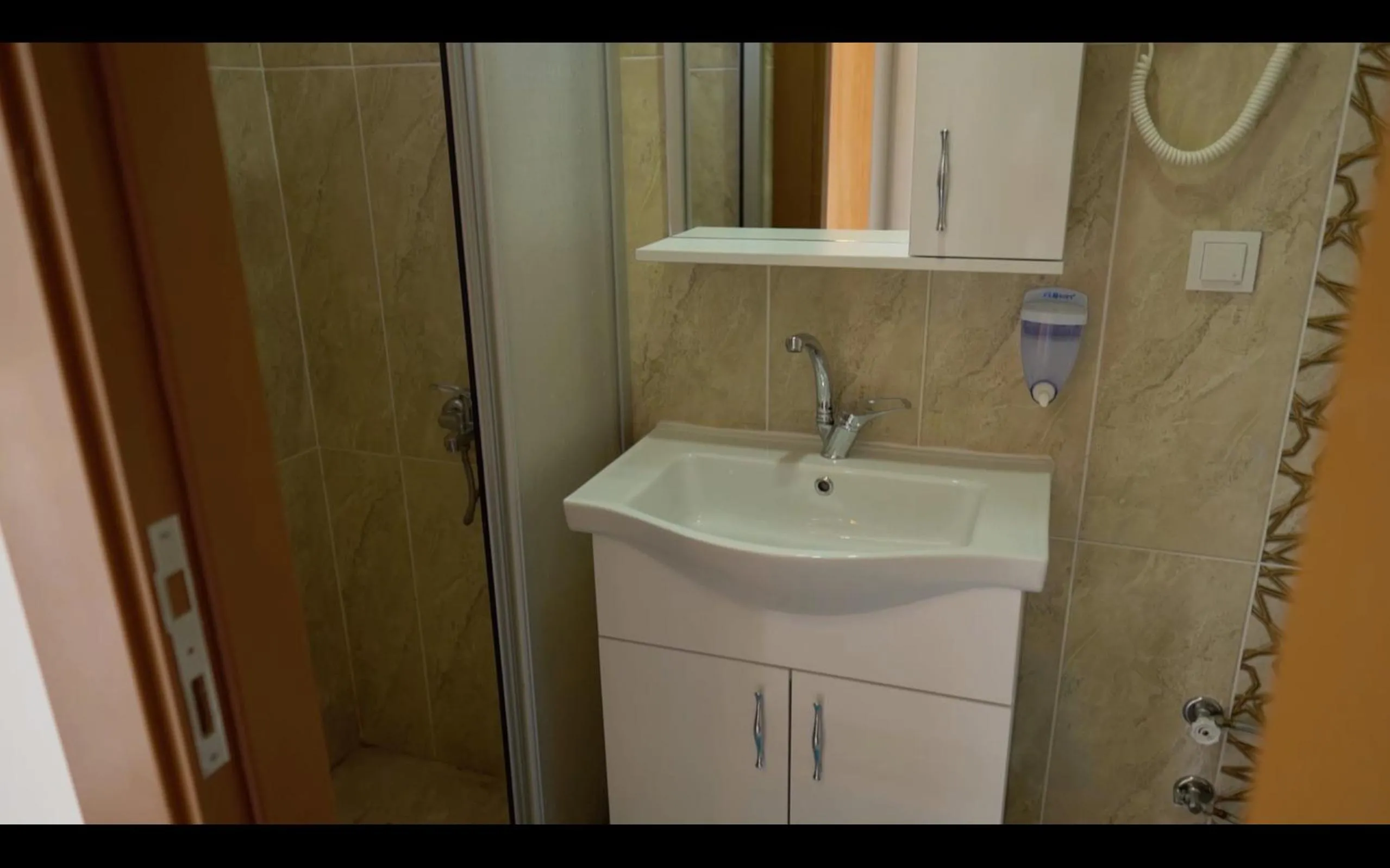 Bathroom in GÜVEN HOTEL