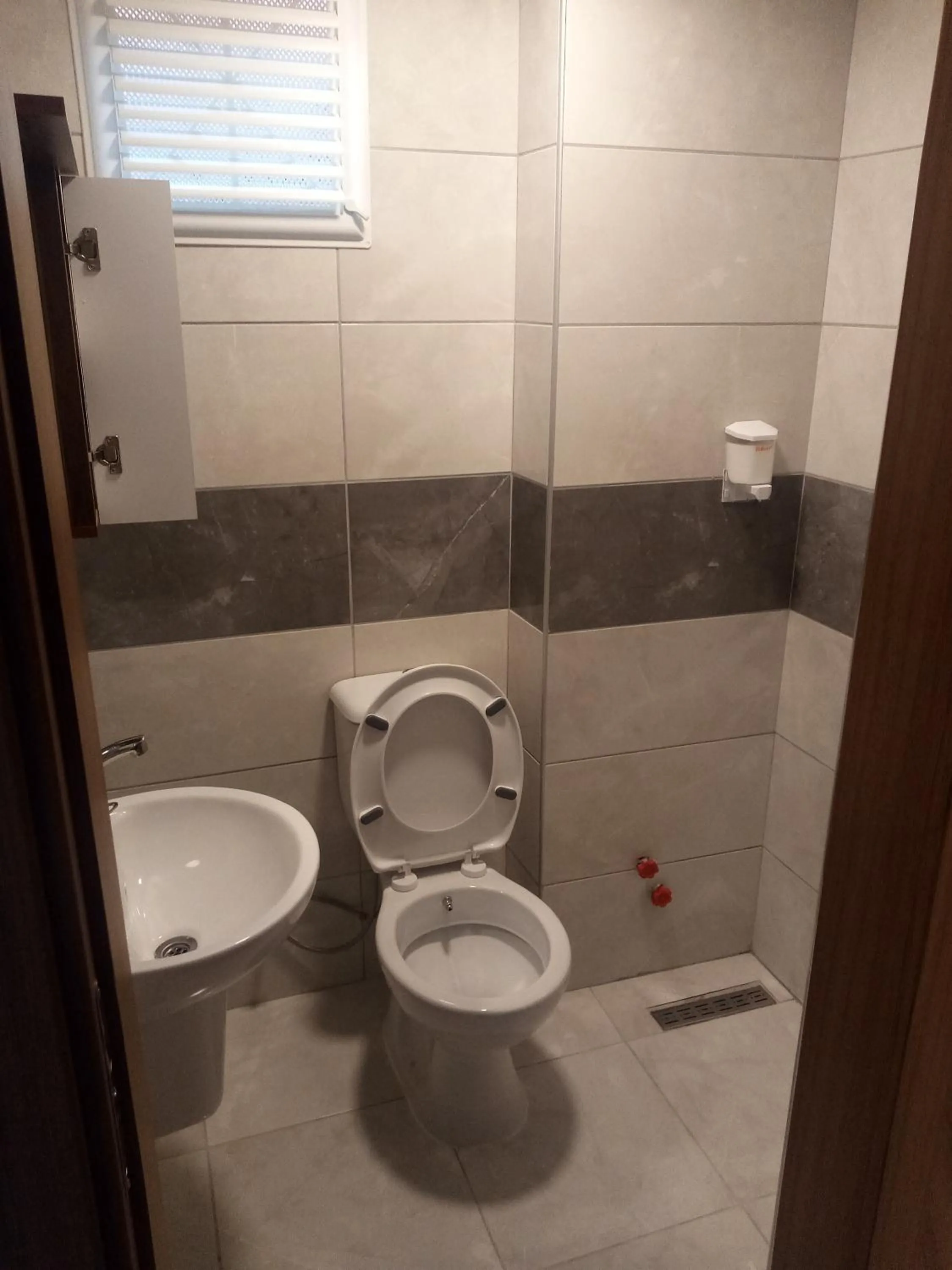 GÜVEN HOTEL