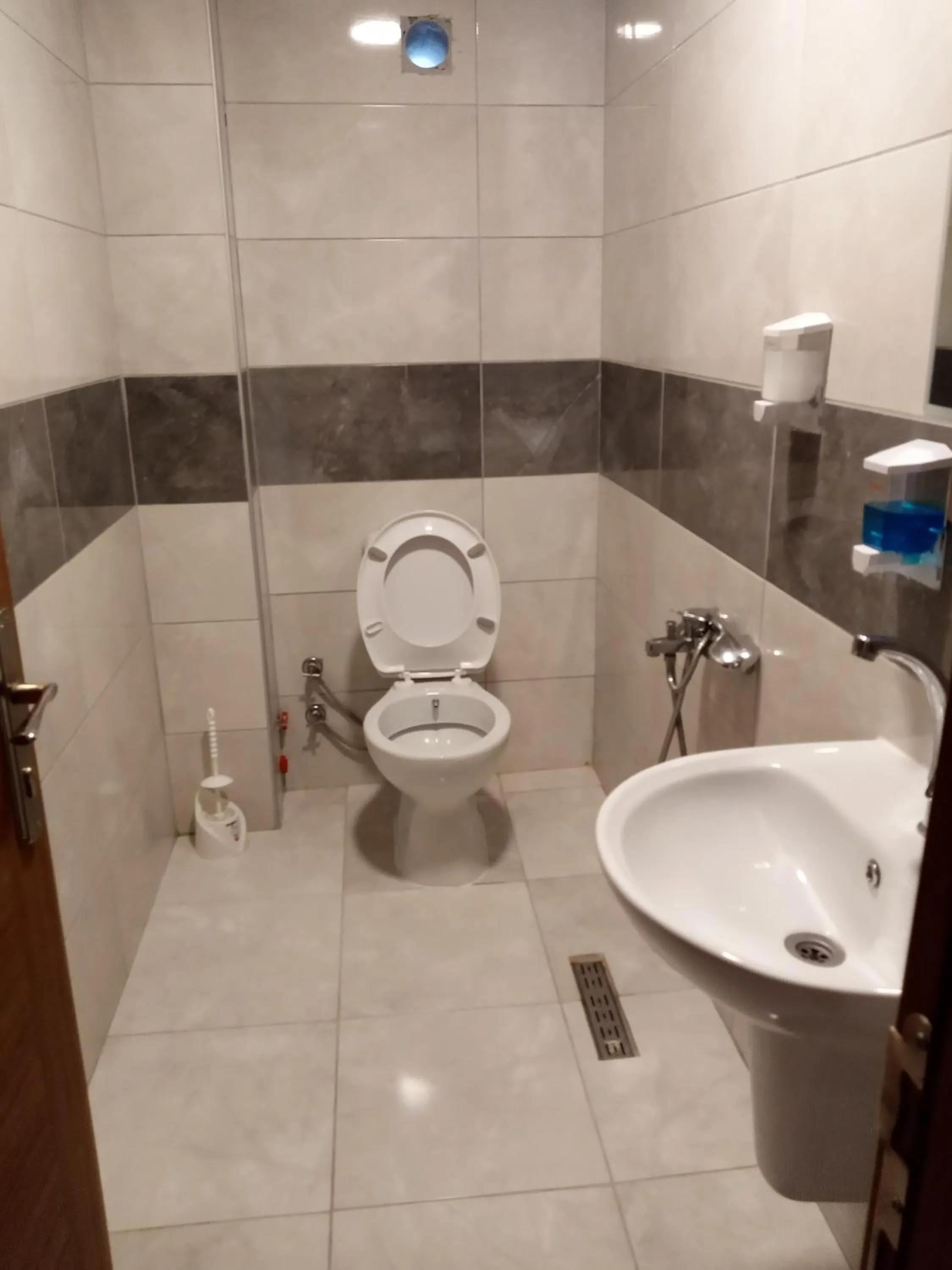 GÜVEN HOTEL