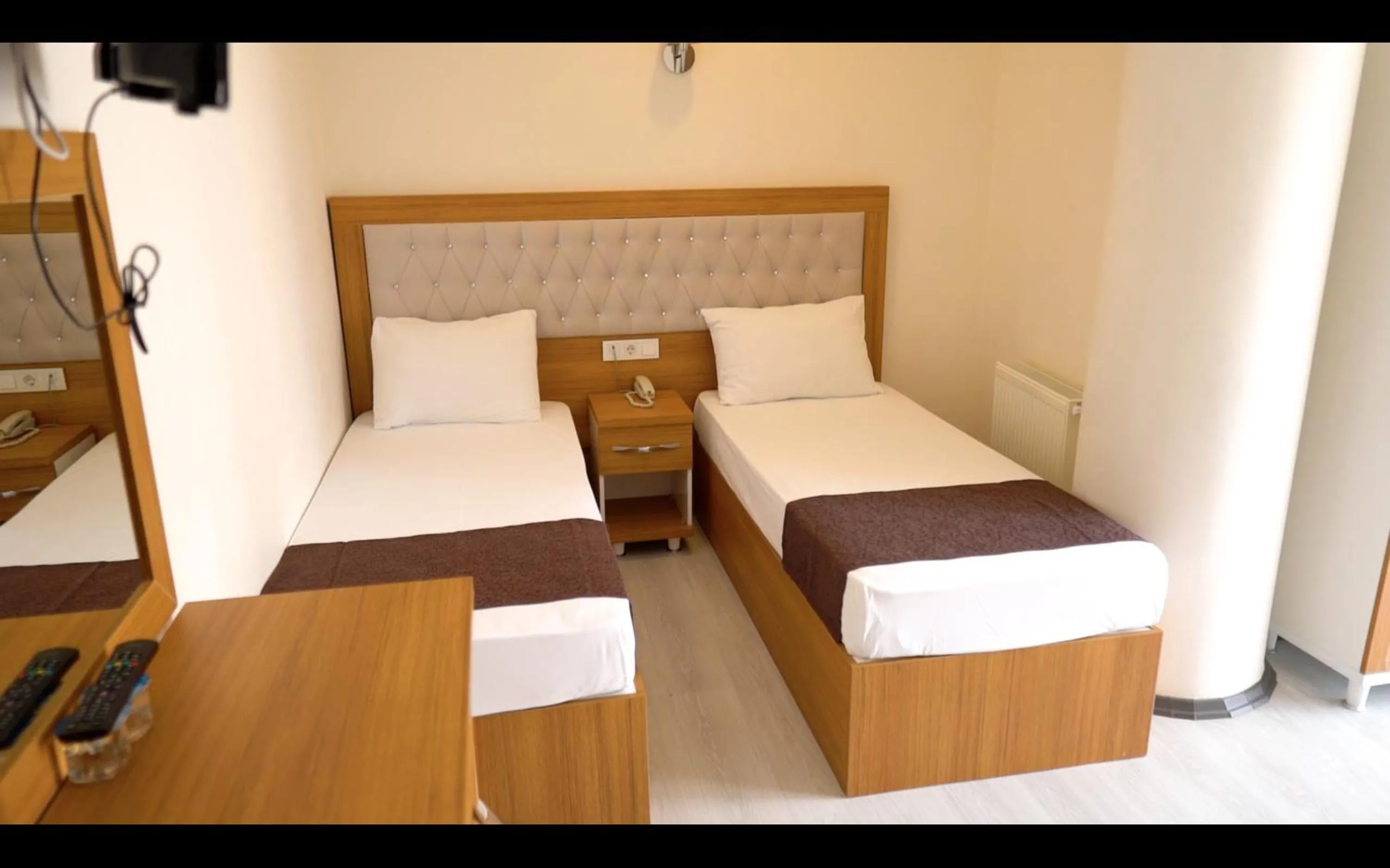 Photo of the whole room, Bed in GÜVEN HOTEL