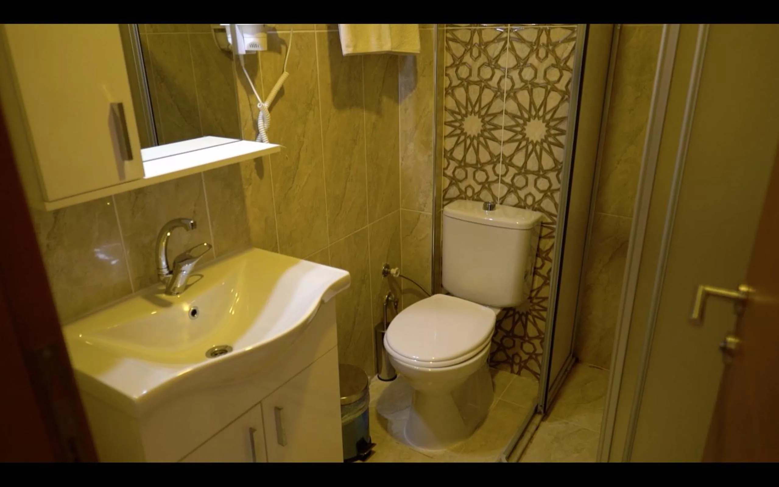 Bathroom in GÜVEN HOTEL