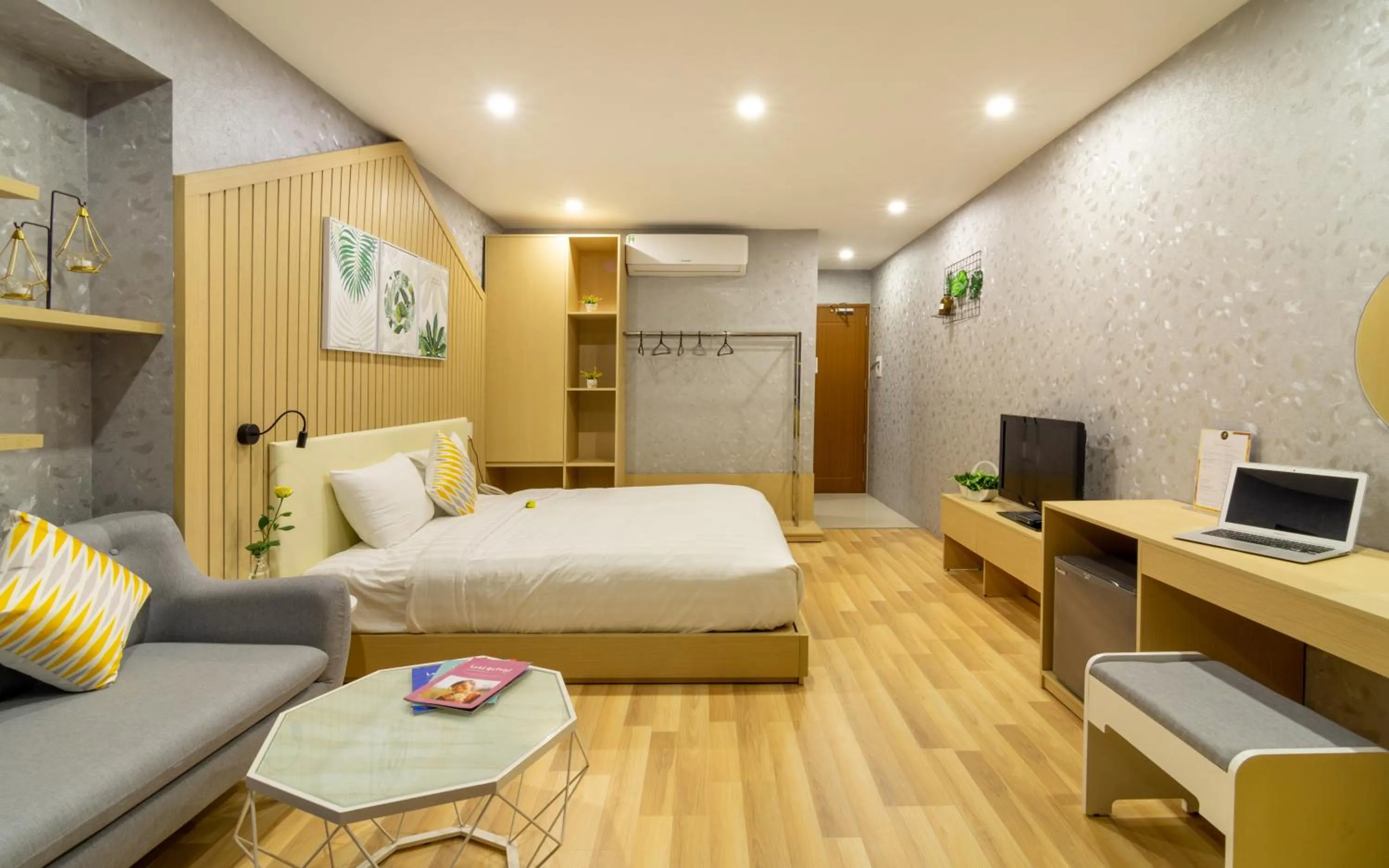 Bedroom, Bed in Happy Day Riverside Hotel & Spa Danang