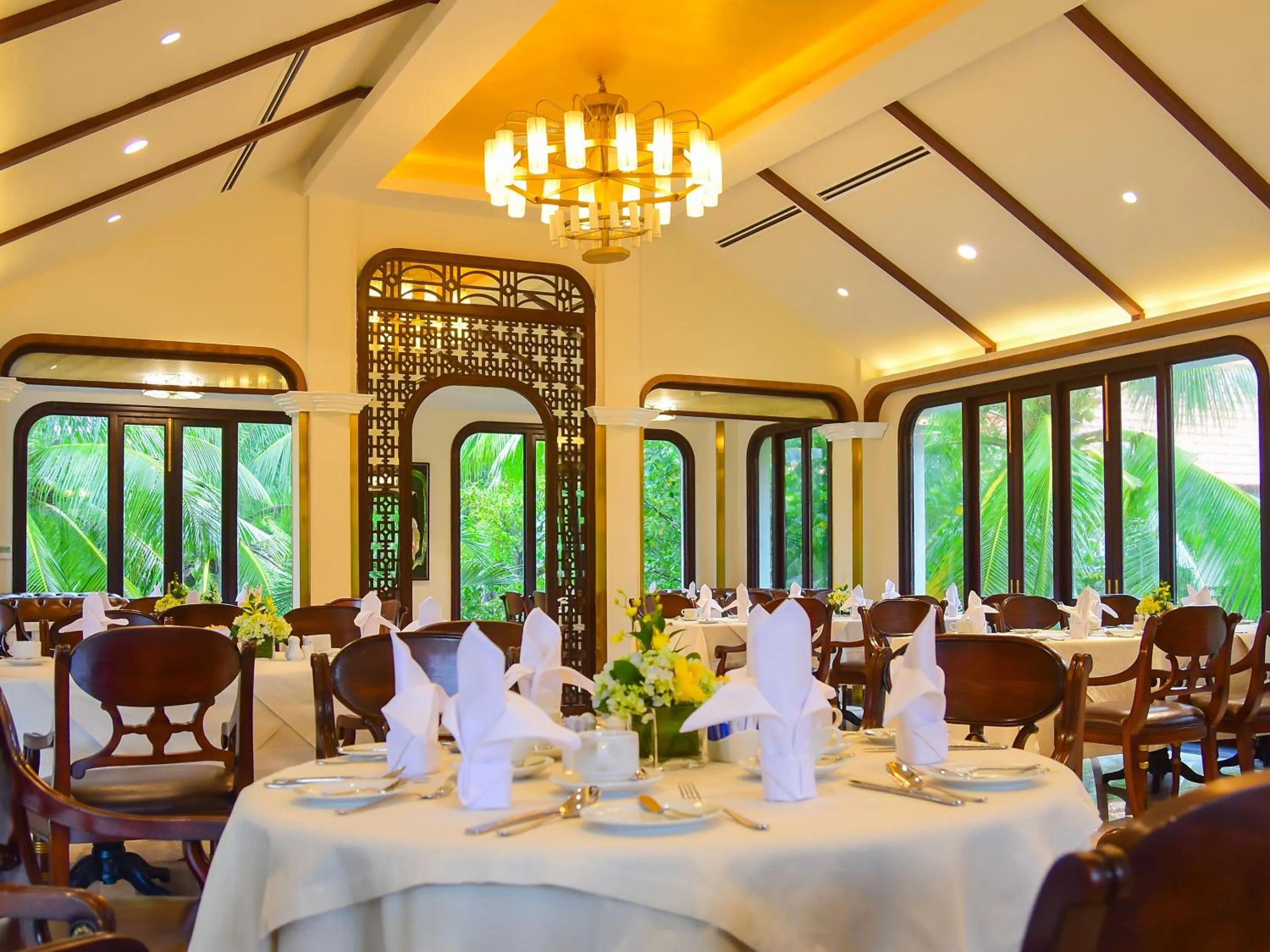 Restaurant/places to eat in Furama Villas Danang