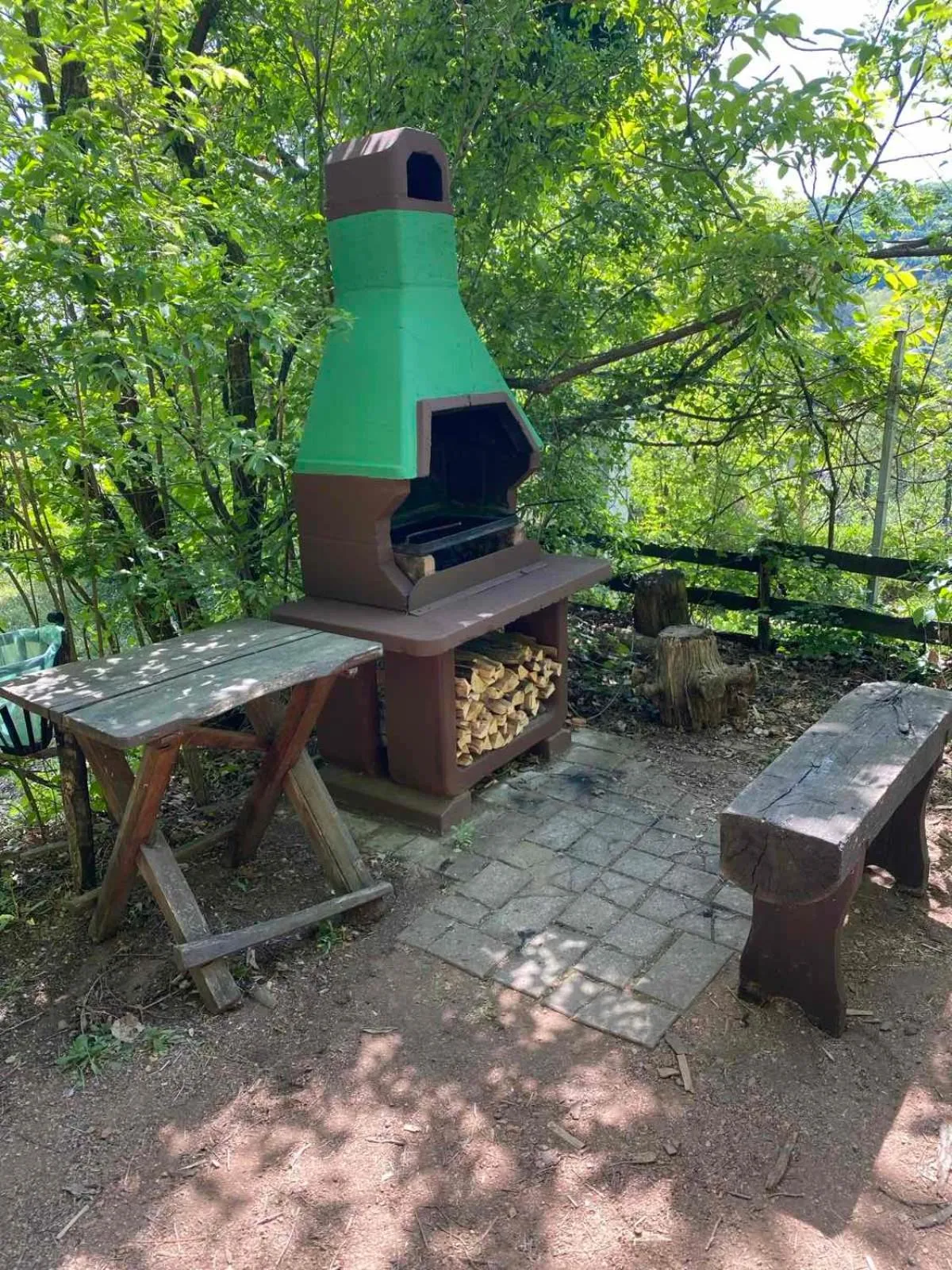 BBQ facilities in Ranč Platan - smeštaj u Nacionalnom parku Fruška gora