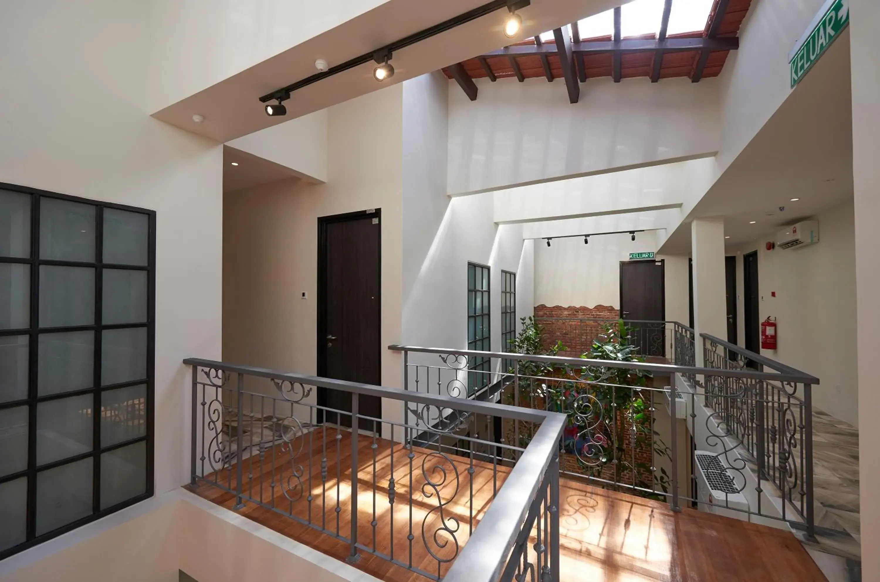 Property building in Macalister Terraces Hotel Property building in Macalister Terraces Hotel