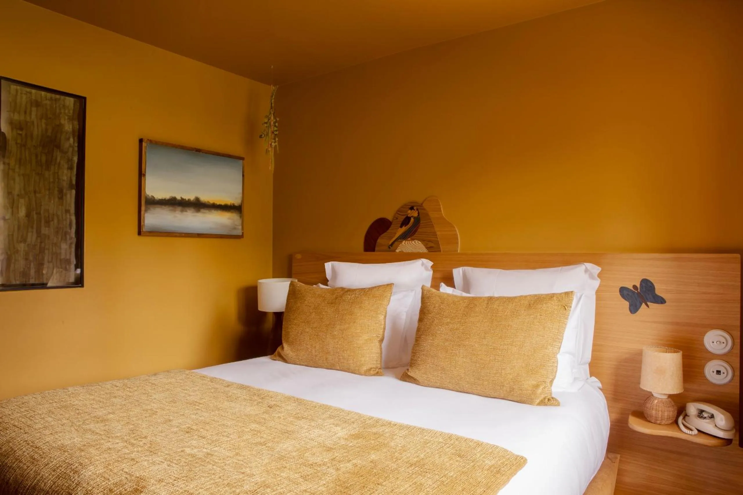 Bed in La Folie Barbizon
