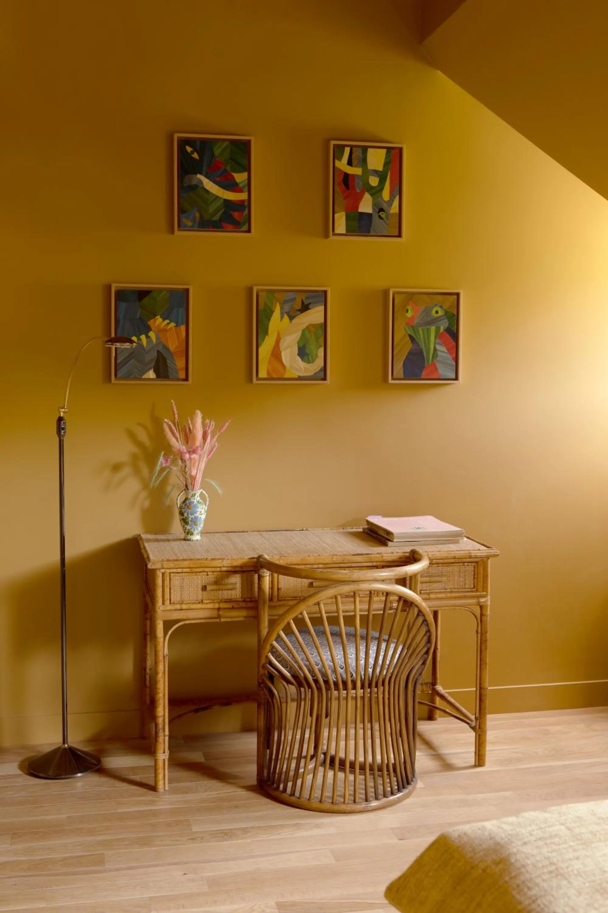 Decorative detail in La Folie Barbizon