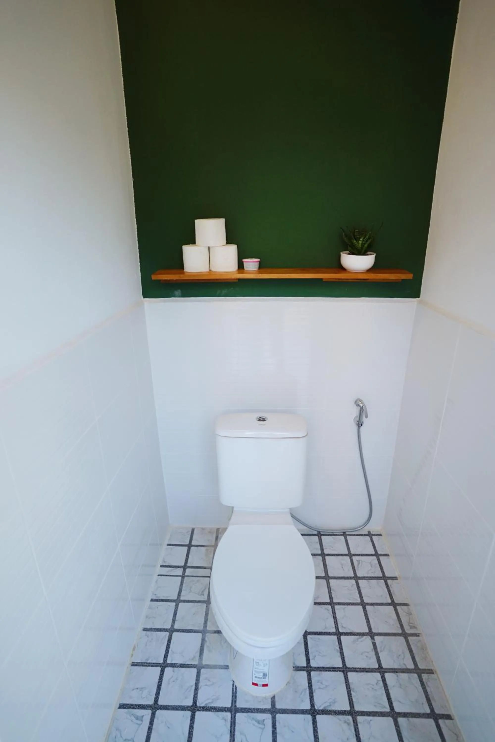 Bathroom in Barn Laos Hostel