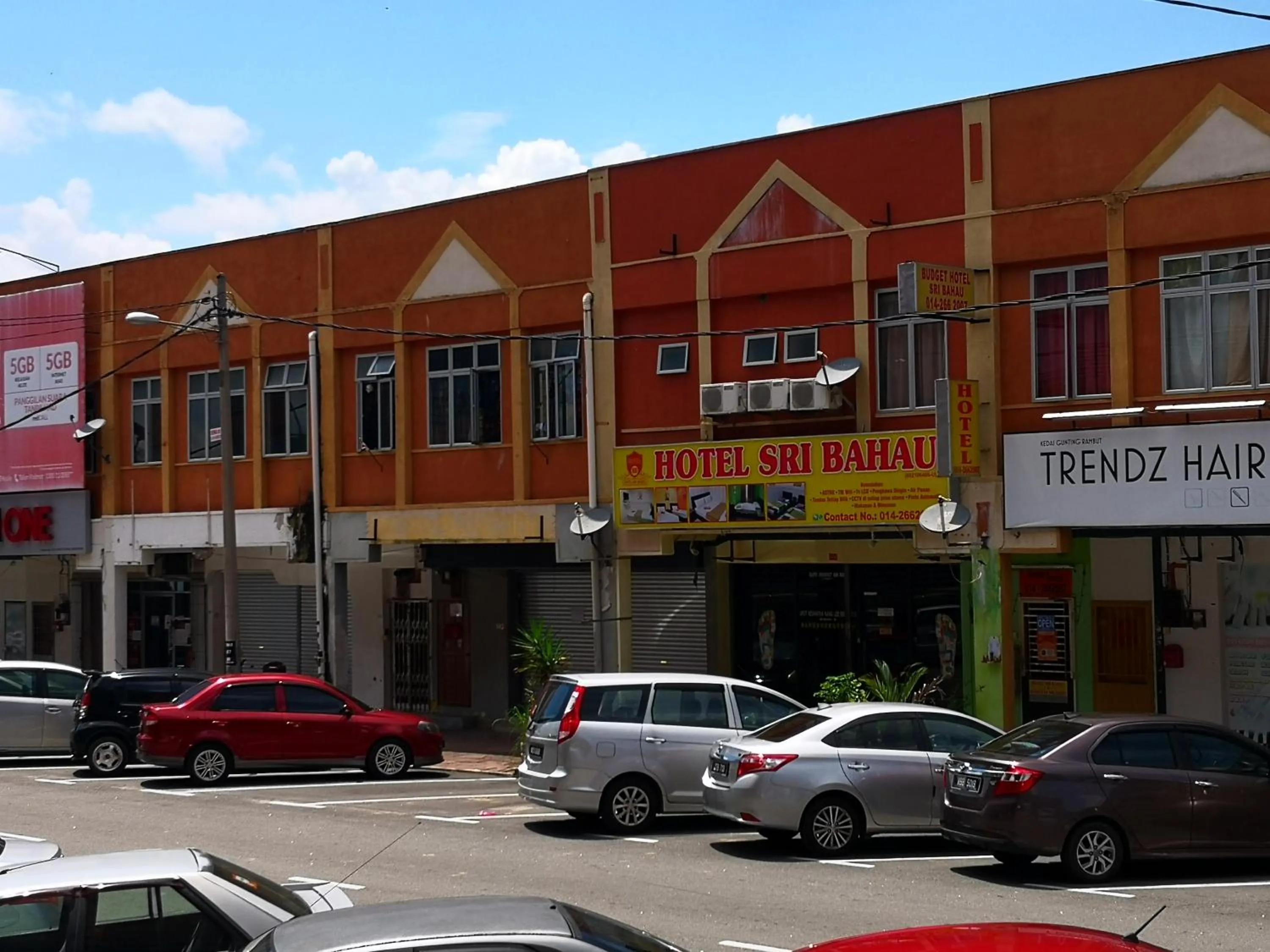 Property building in Hotel Sri Bahau