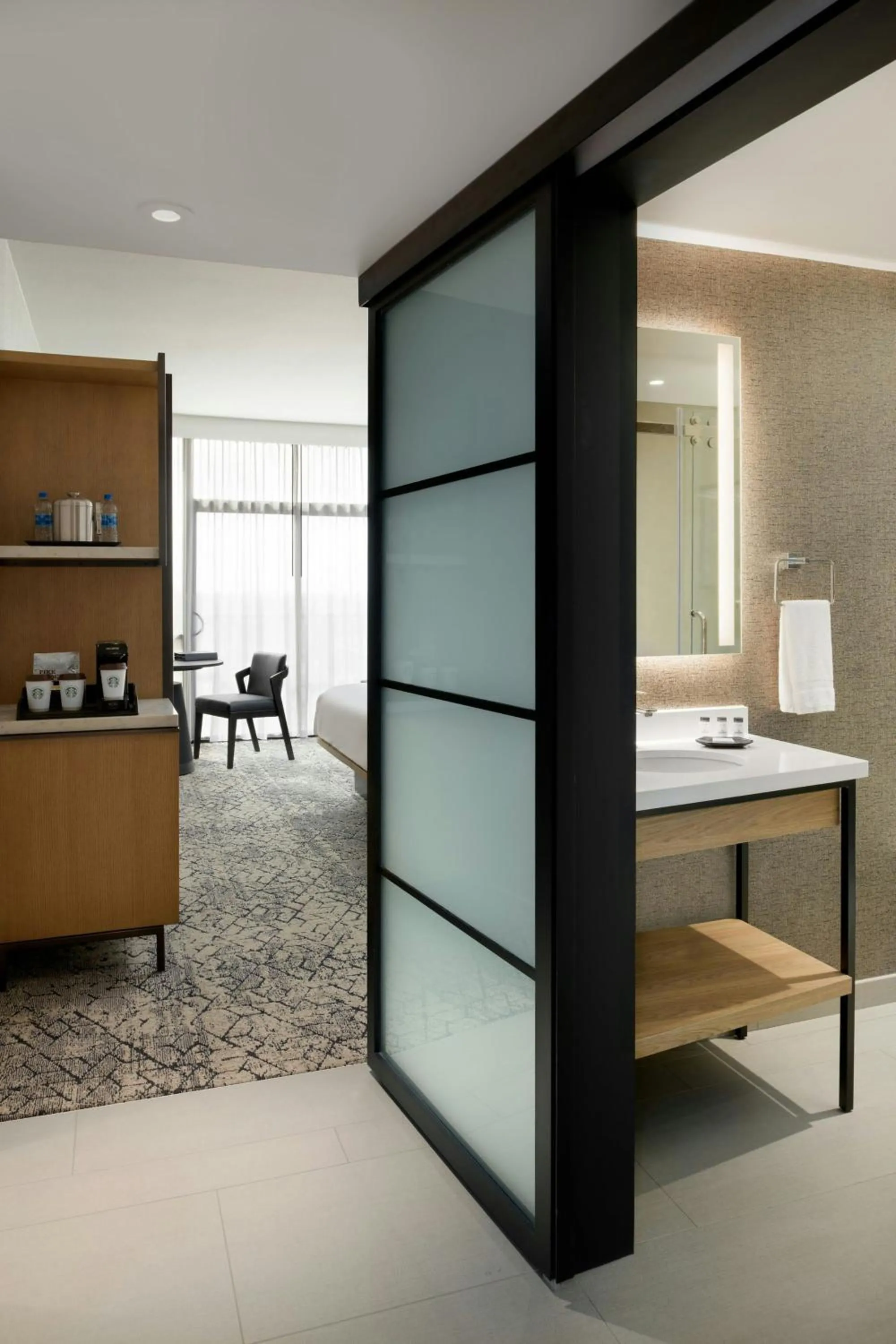 Bathroom in Sheraton Park Hotel at the Anaheim Resort