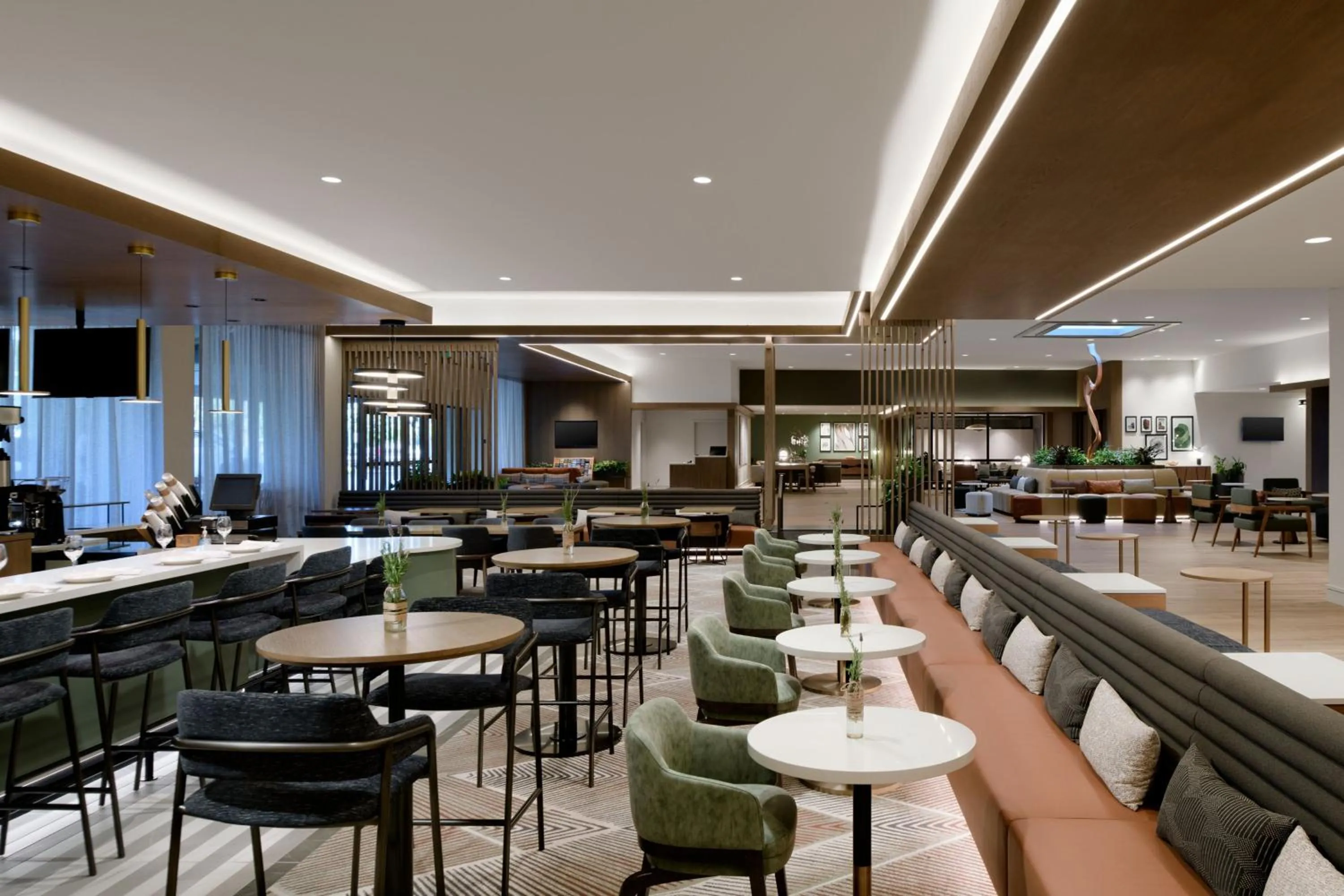 Lobby or reception in Sheraton Park Hotel at the Anaheim Resort