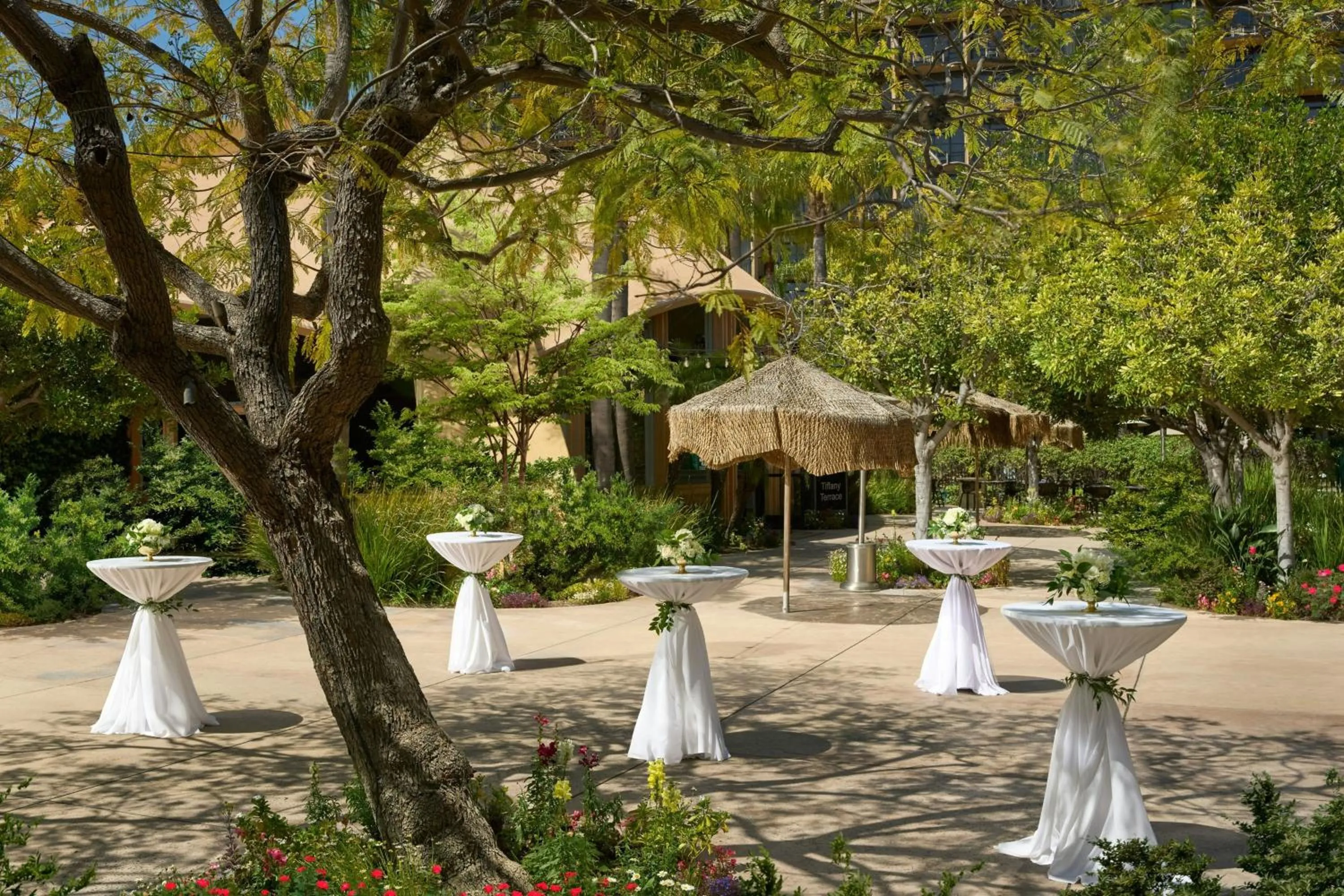 Lobby or reception in Sheraton Park Hotel at the Anaheim Resort