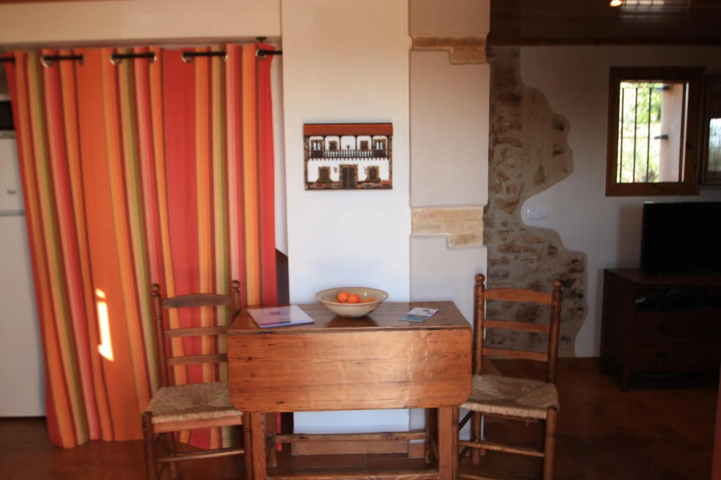 Dining area in Cau d'Amor