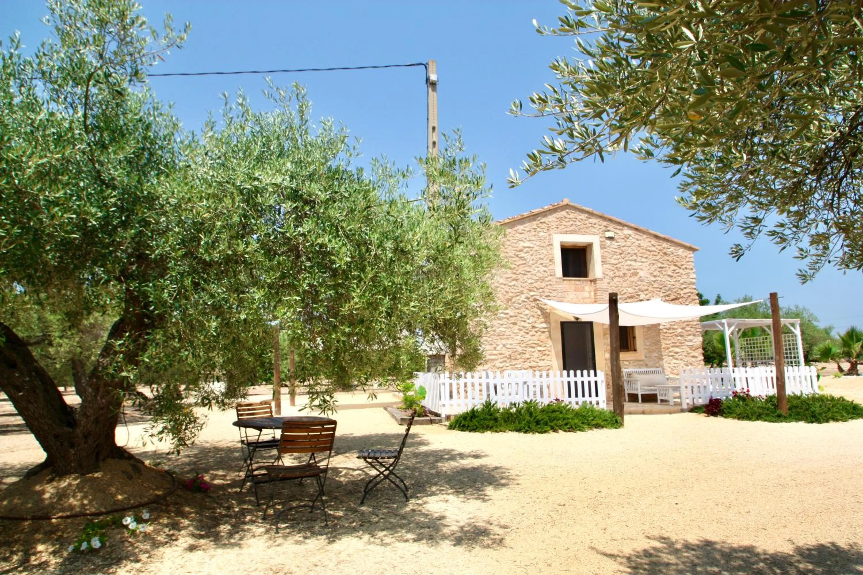 Property building in Cau d'Amor