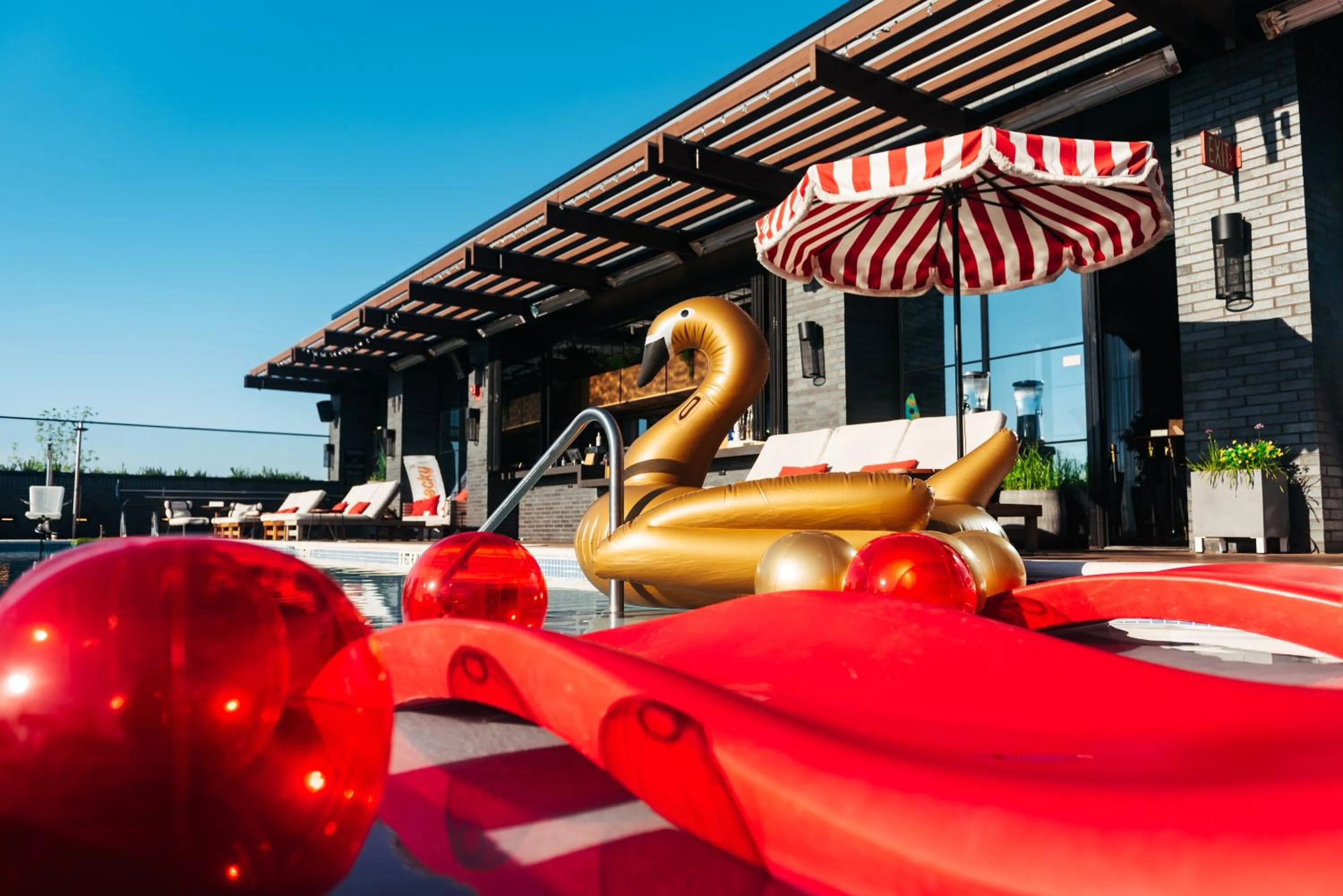 Swimming pool in Virgin Hotels Nashville