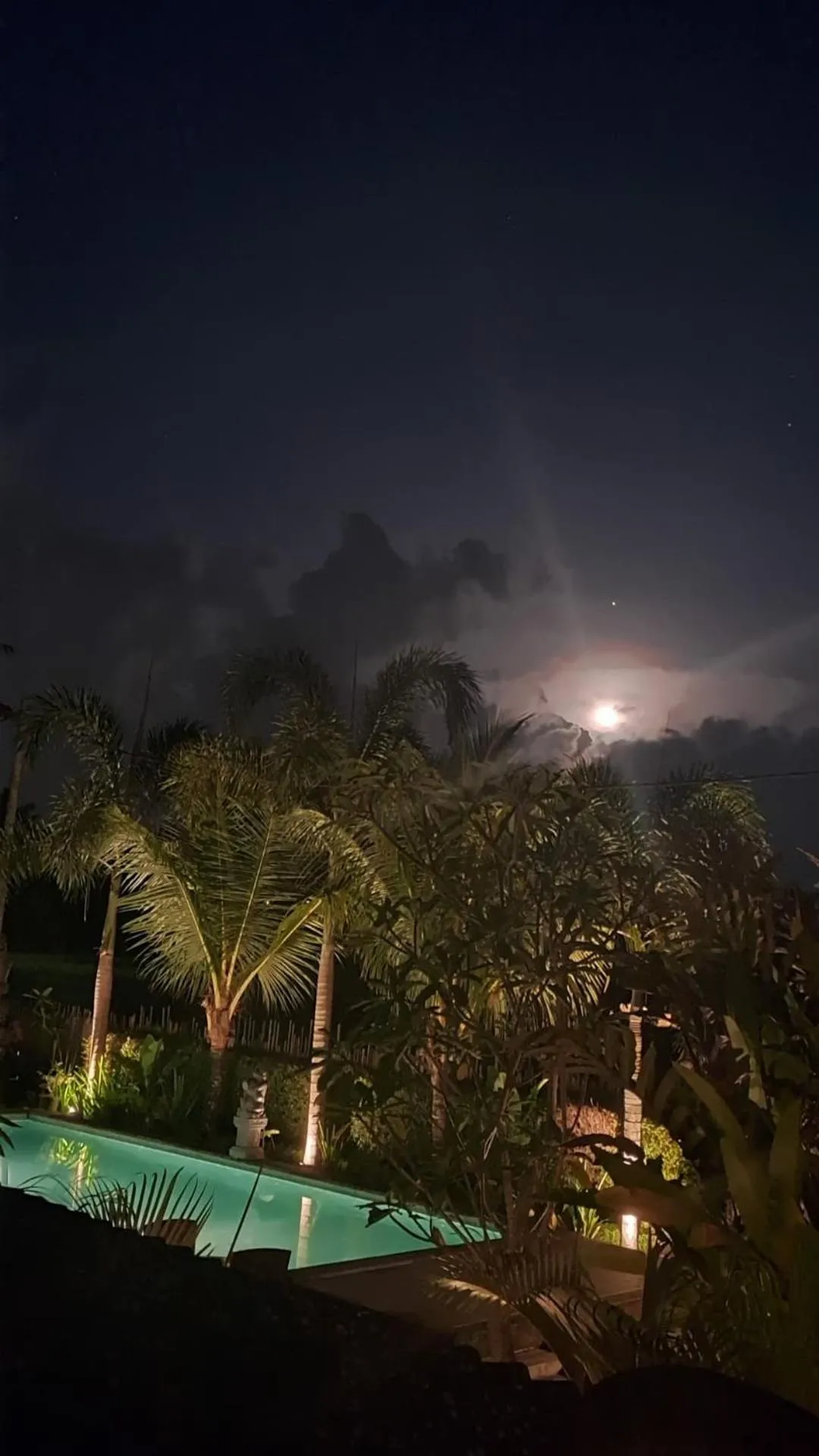 Night in Galang hari villa