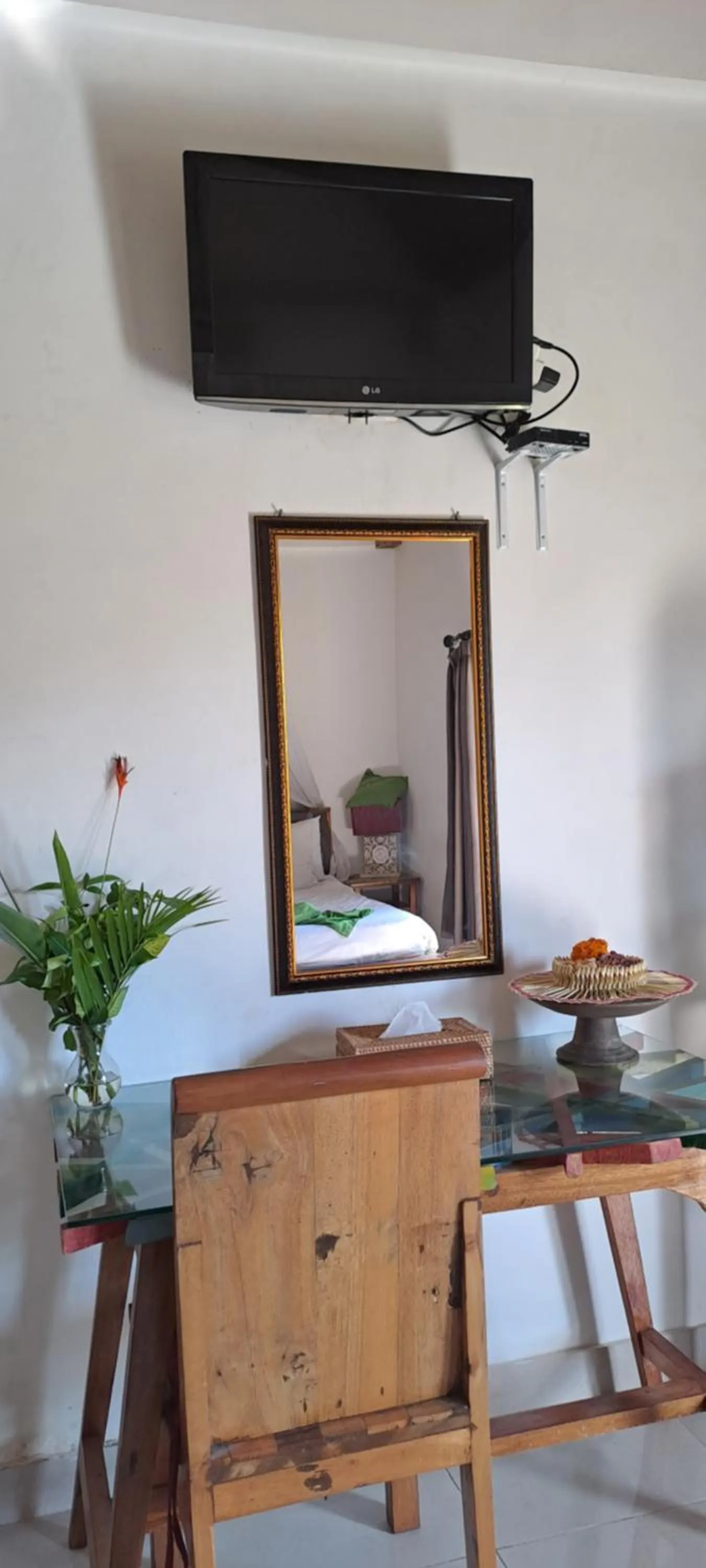 TV and multimedia in Galang hari villa