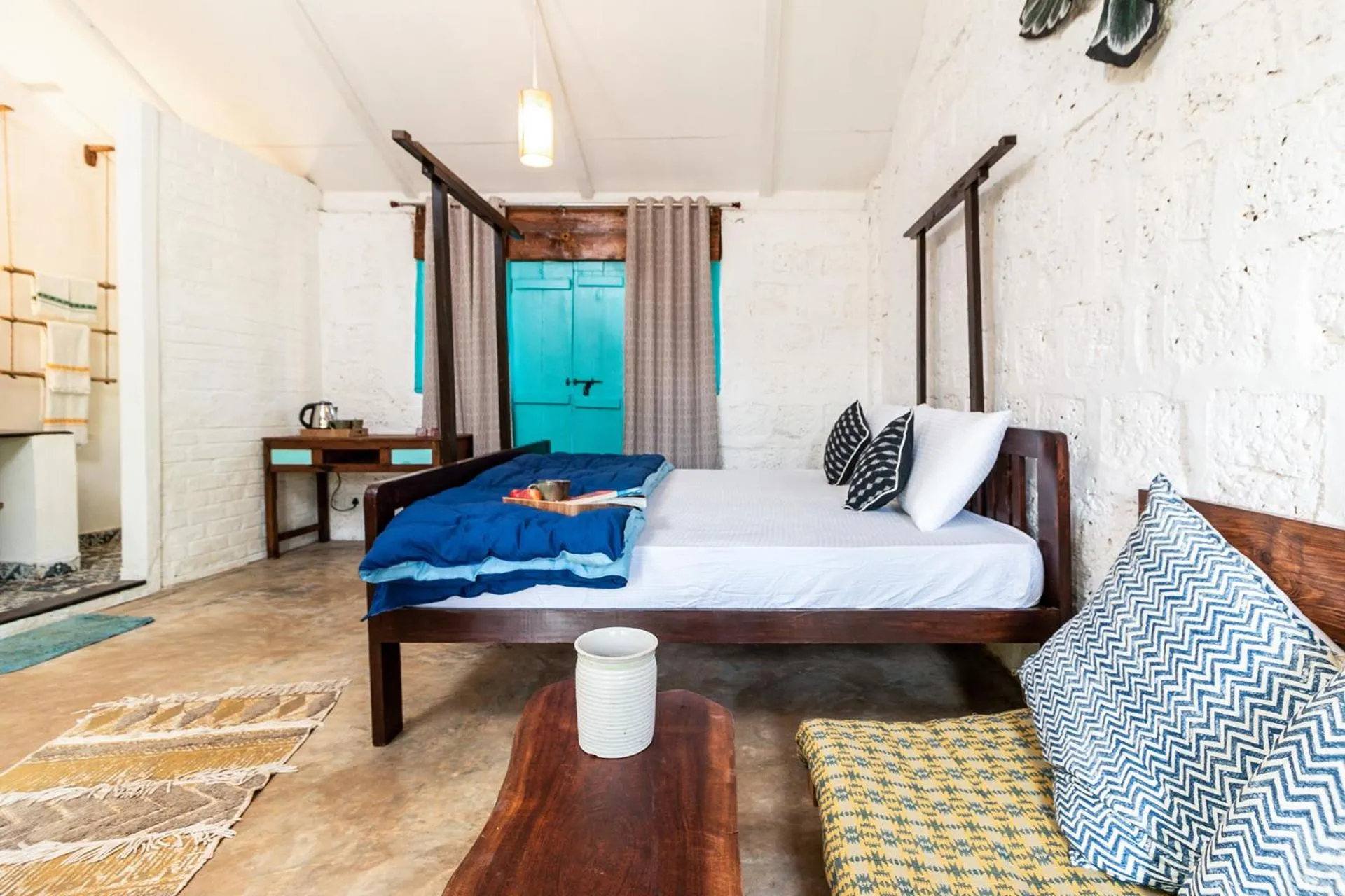 Photo of the whole room, Bed in The Hammock Goa