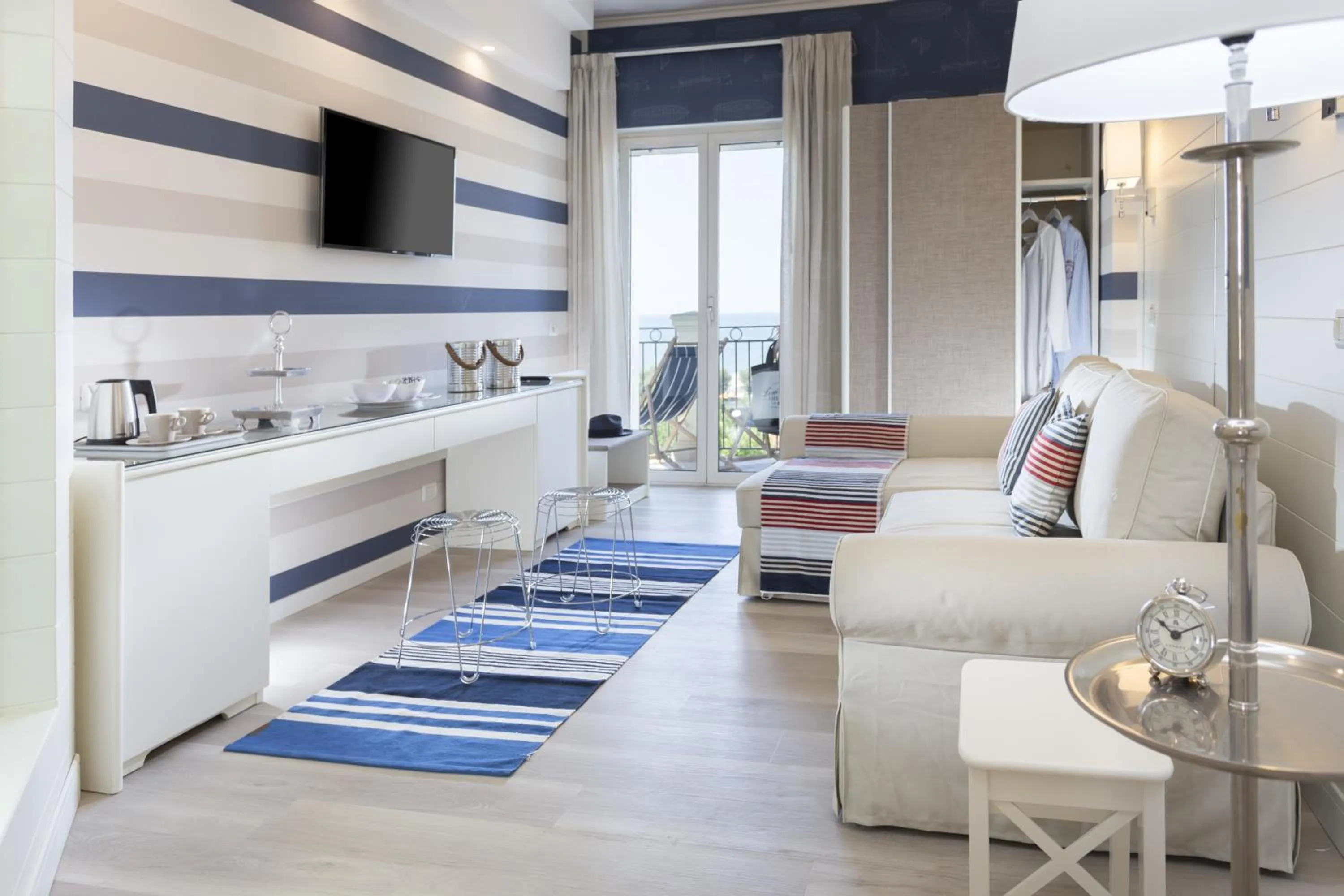 Photo of the whole room in Hotel Atlantic Riviera Mare