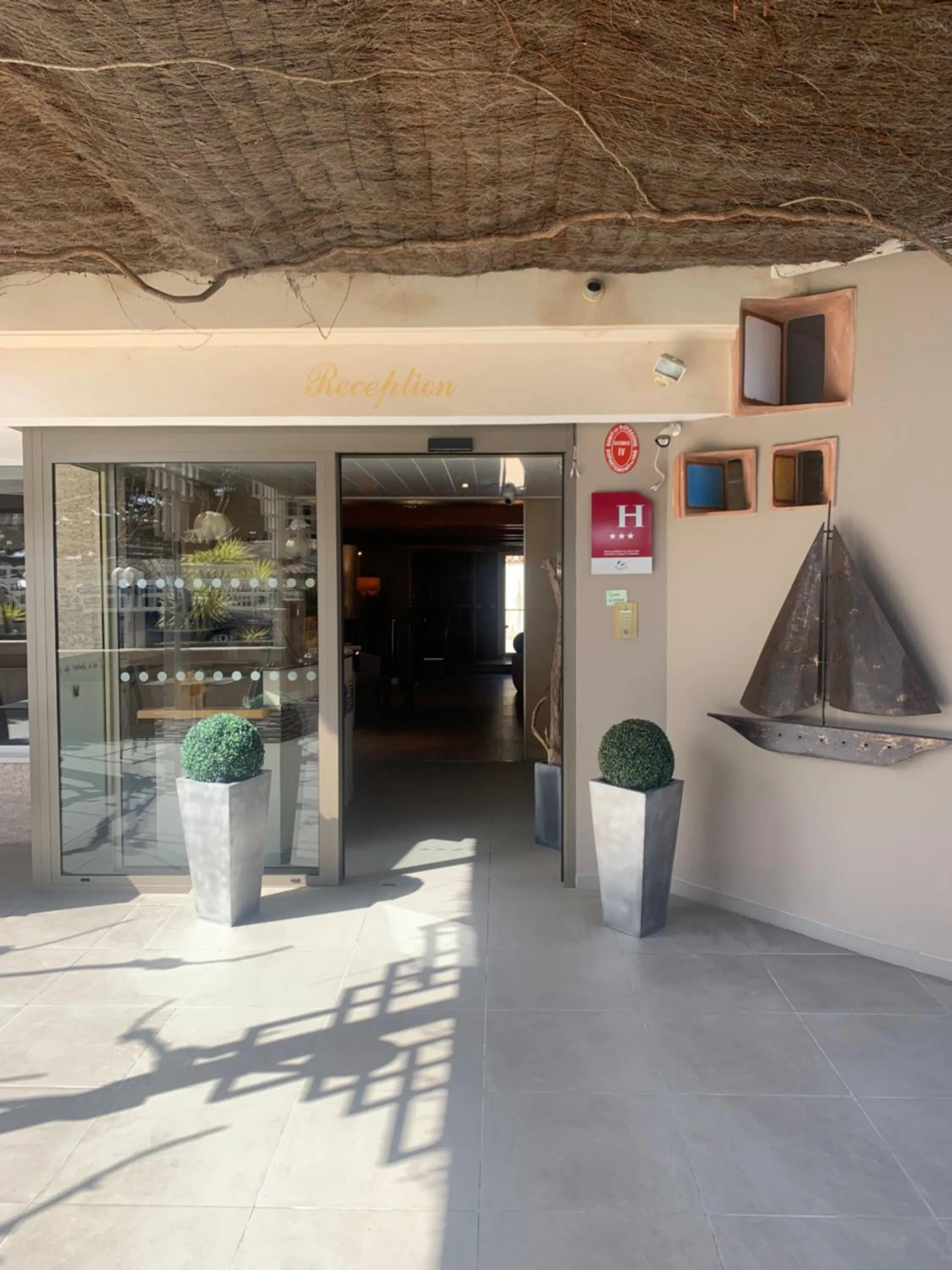 Property building in Hôtel Beau Soleil