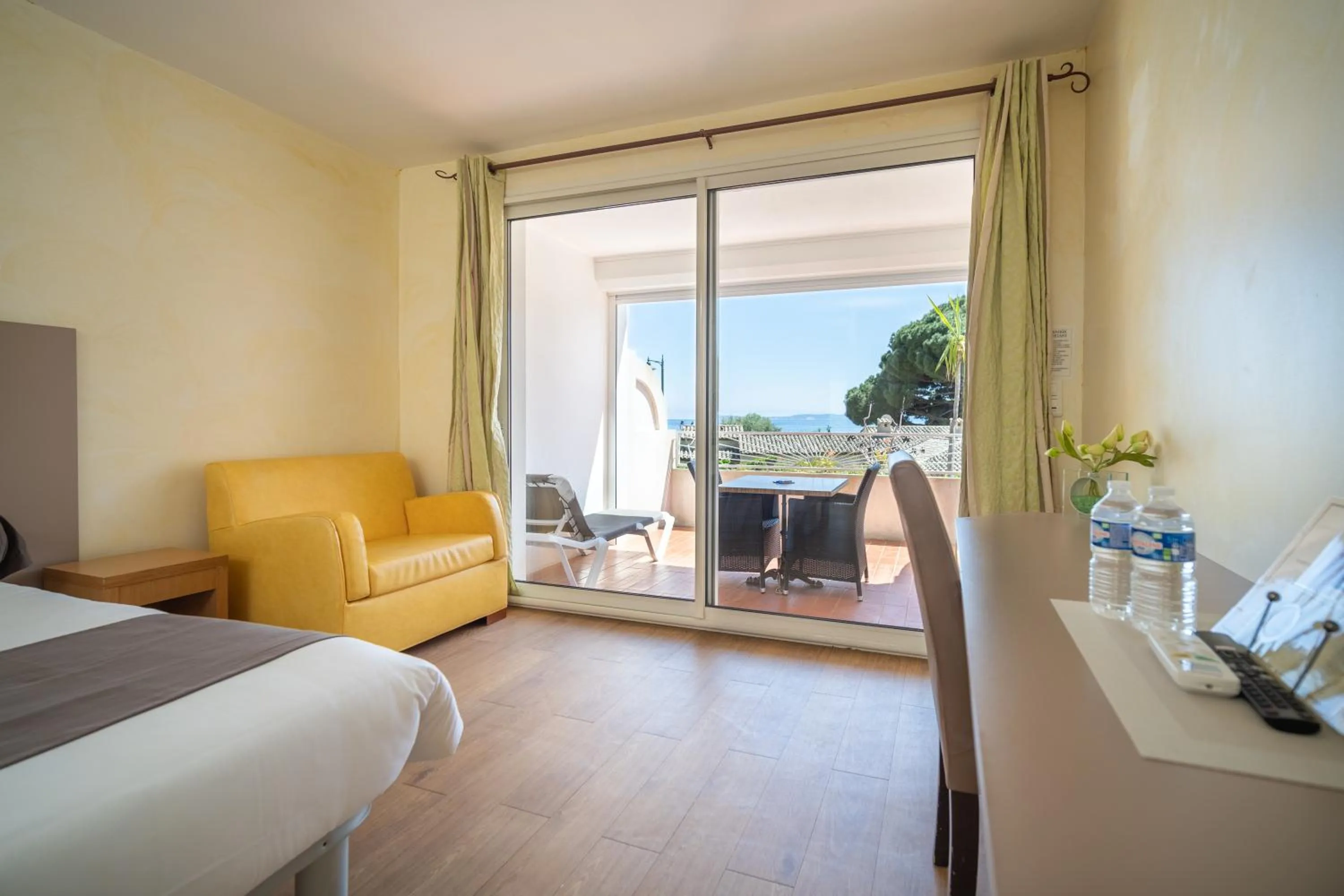 Photo of the whole room in Hôtel Beau Soleil