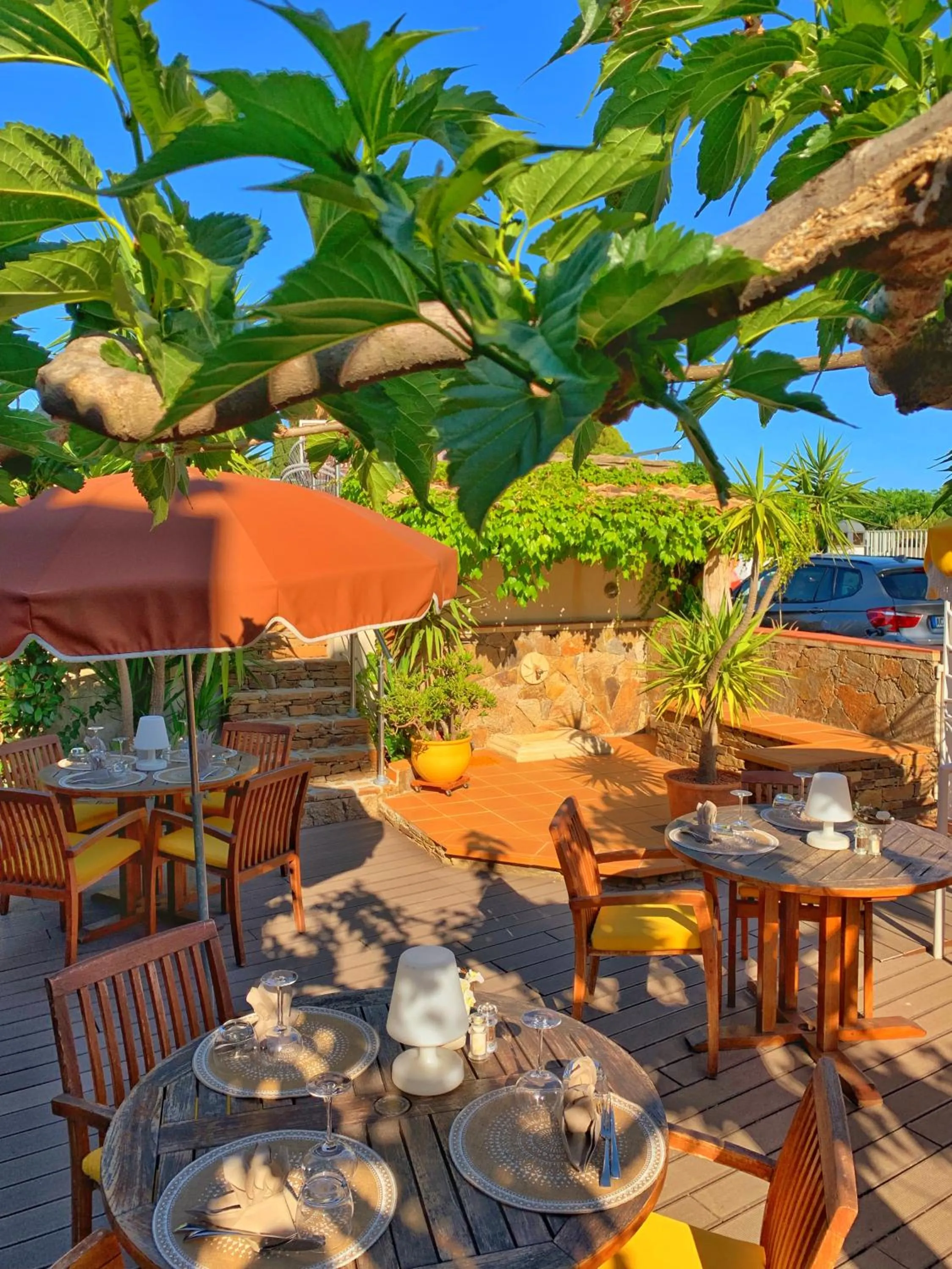 Restaurant/places to eat in Hôtel Beau Soleil