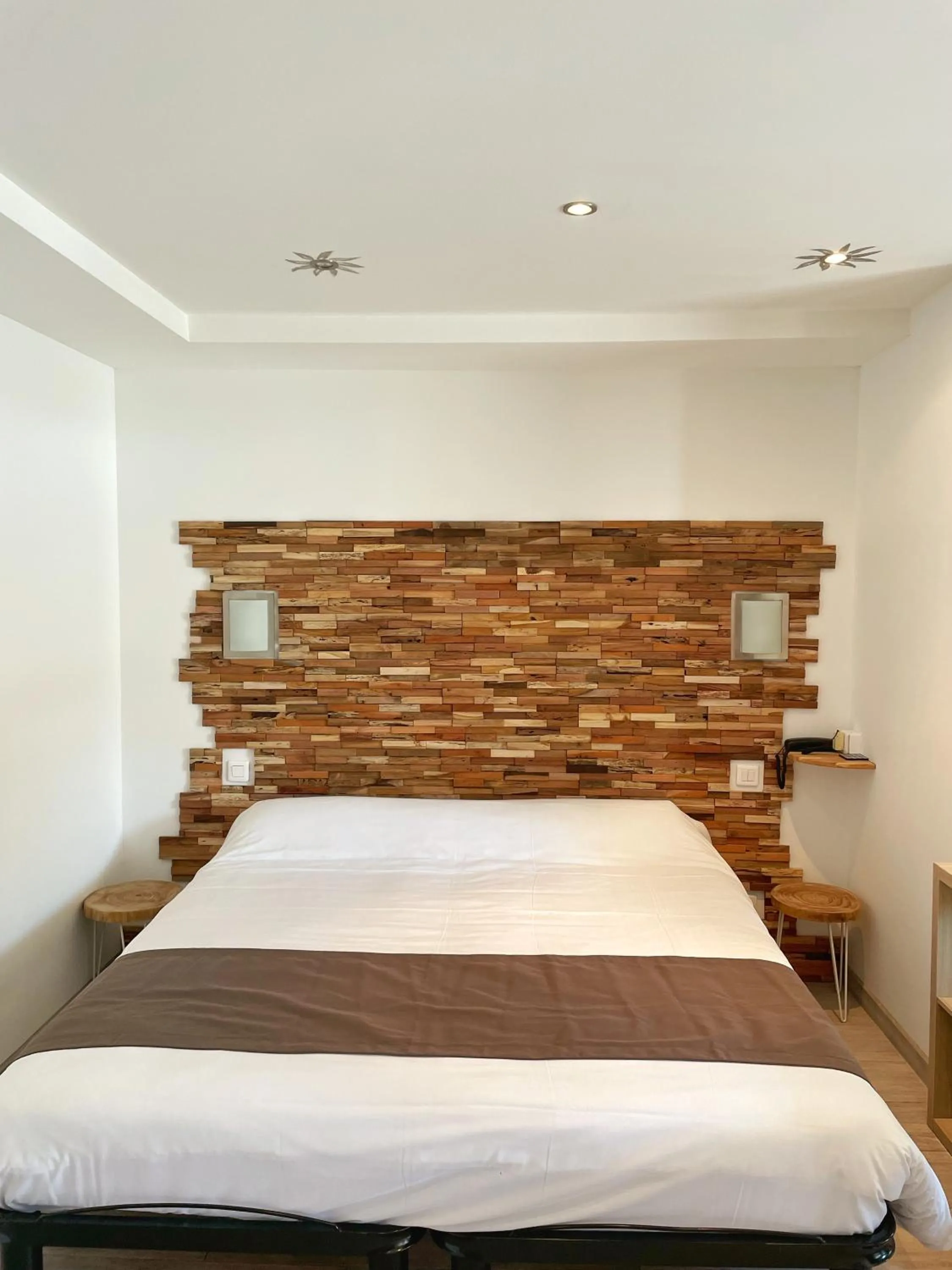 Bed in Hôtel Beau Soleil