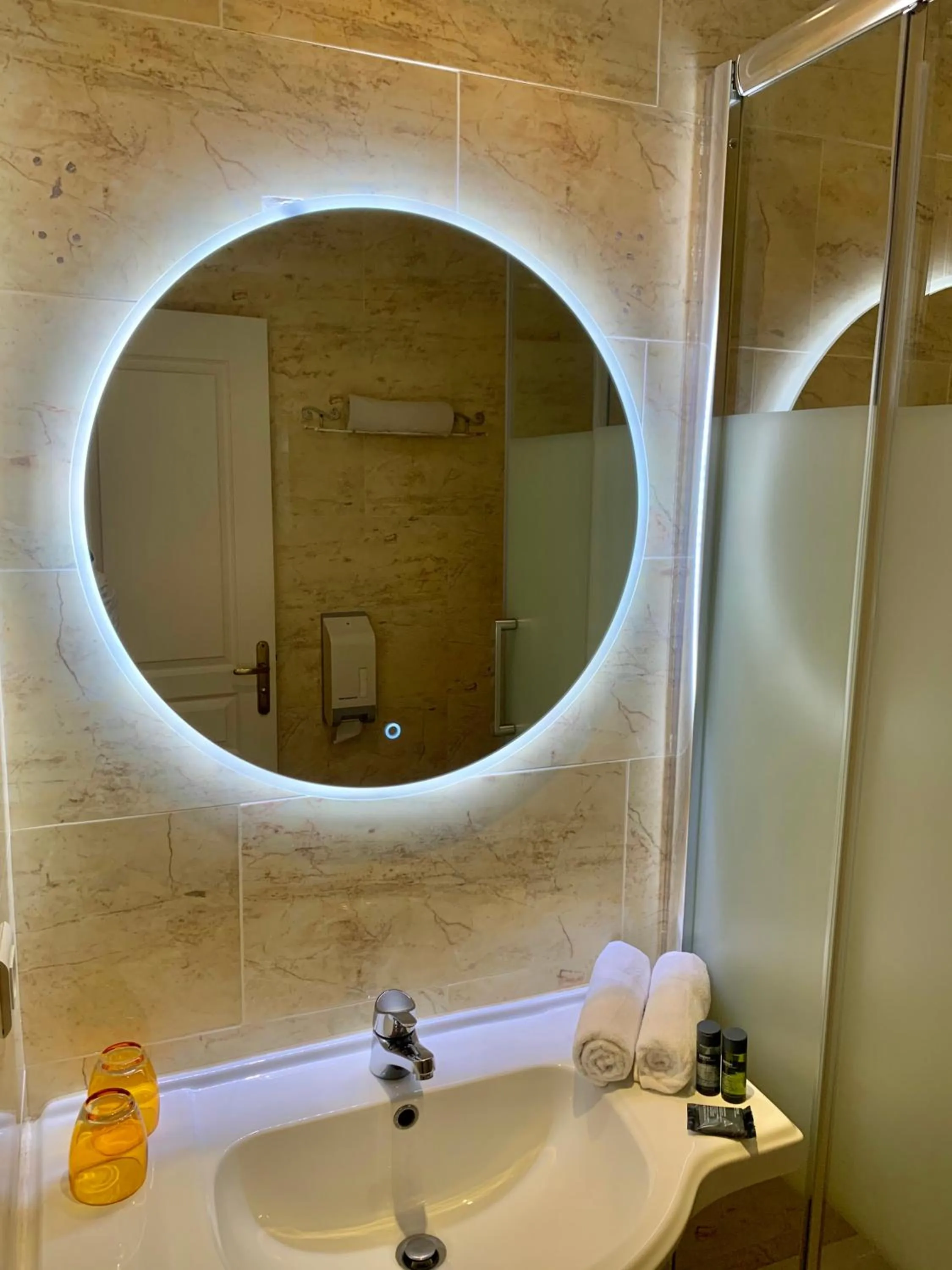 Bathroom in Hôtel Beau Soleil