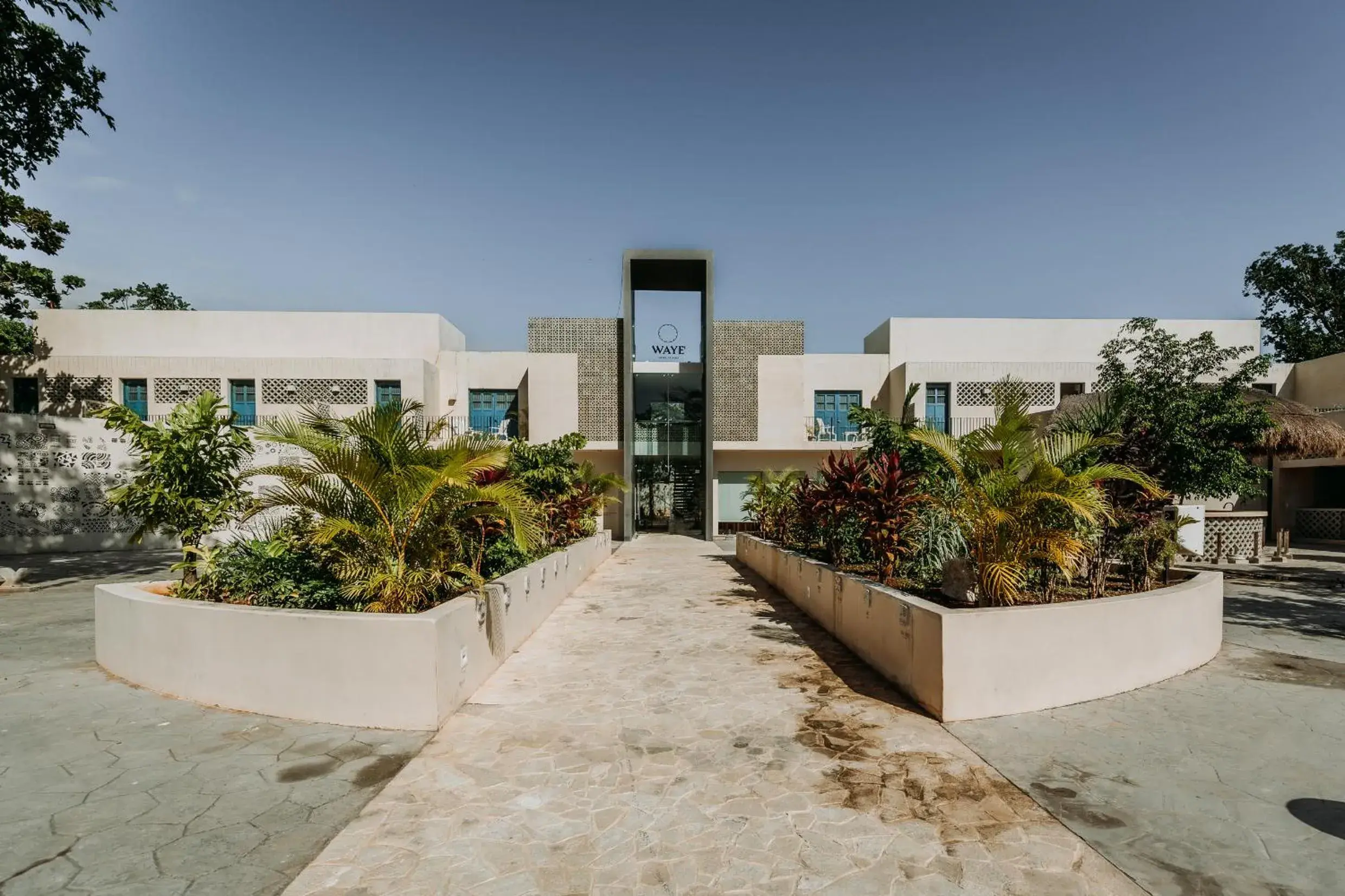 Property building in Waye Valladolid Centro - Sustainable, Authentic Experiences & Pet Friendly Boutique Hotel Property building in Waye Valladolid Centro - Sustainable, Authentic Experiences & Pet Friendly Boutique Hotel