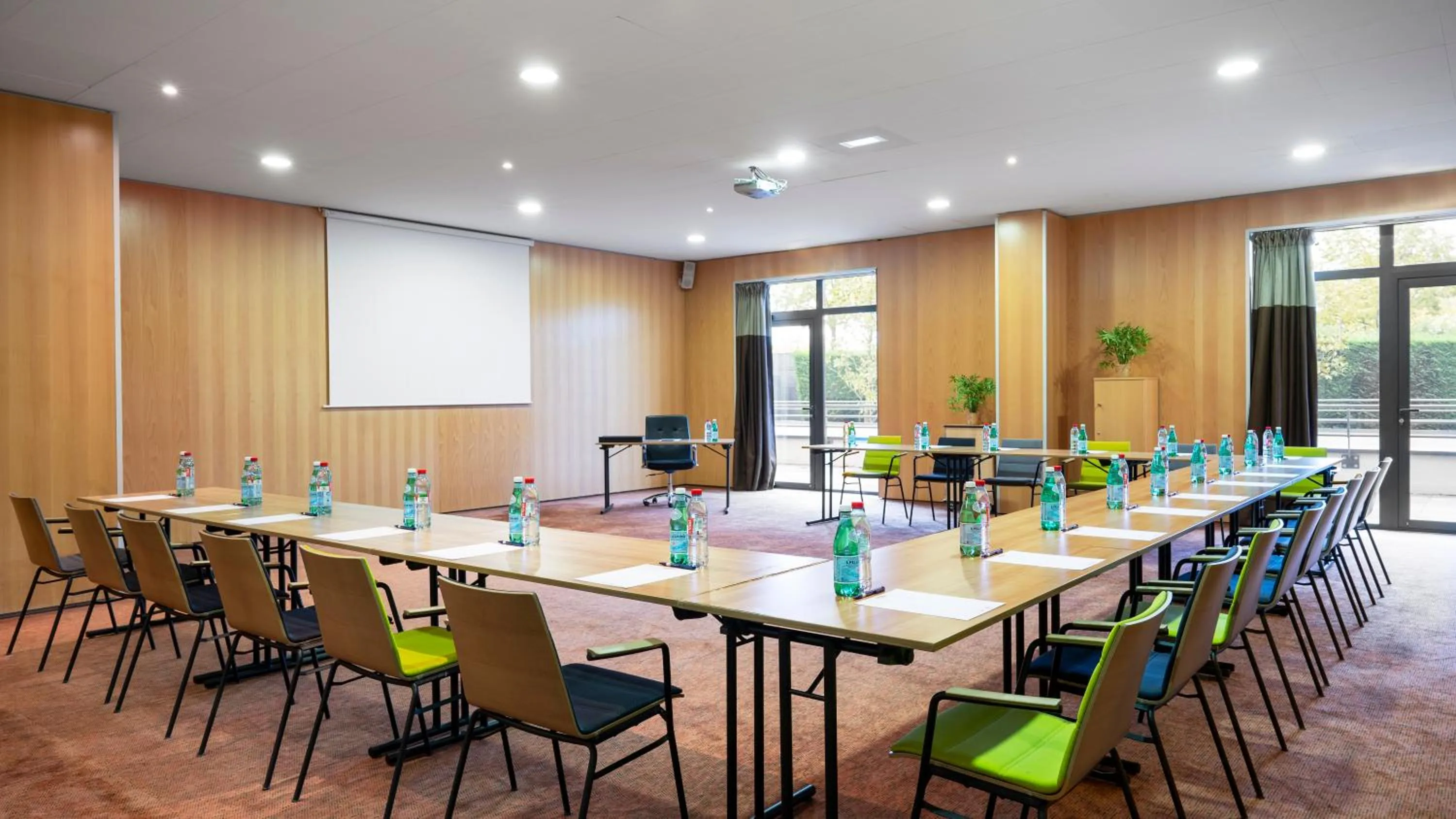 Banquet/Function facilities in Residhome Suites Paris Sénart
