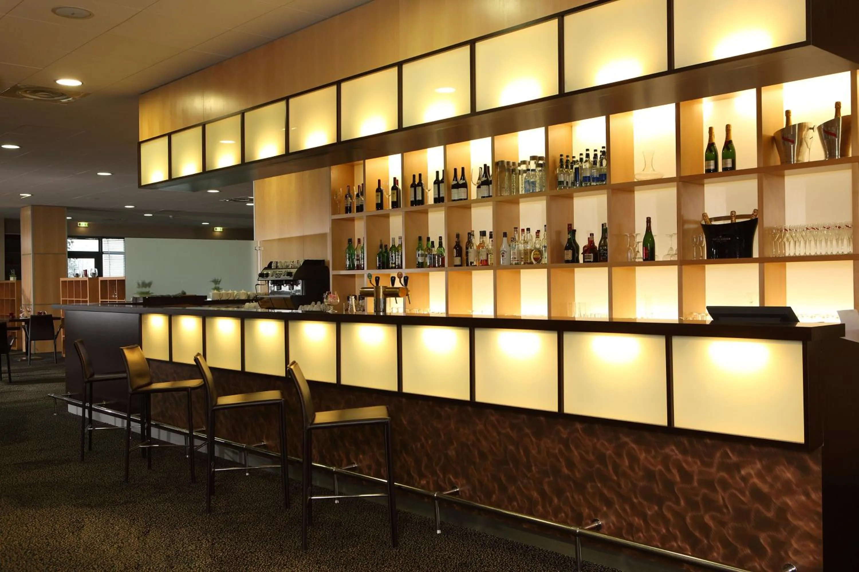 Lounge or bar in Residhome Suites Paris Sénart