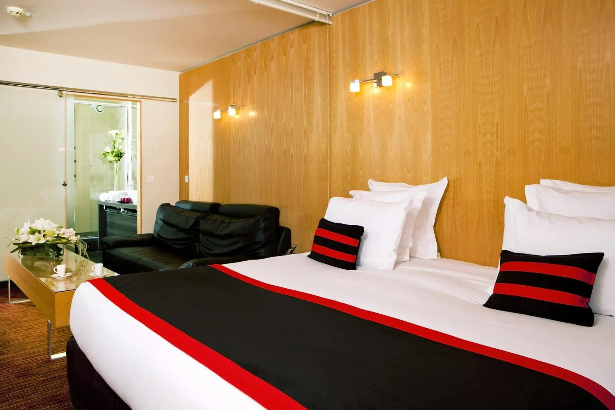 Bedroom, Bed in Residhome Suites Paris Sénart Bedroom, Bed in Residhome Suites Paris Sénart