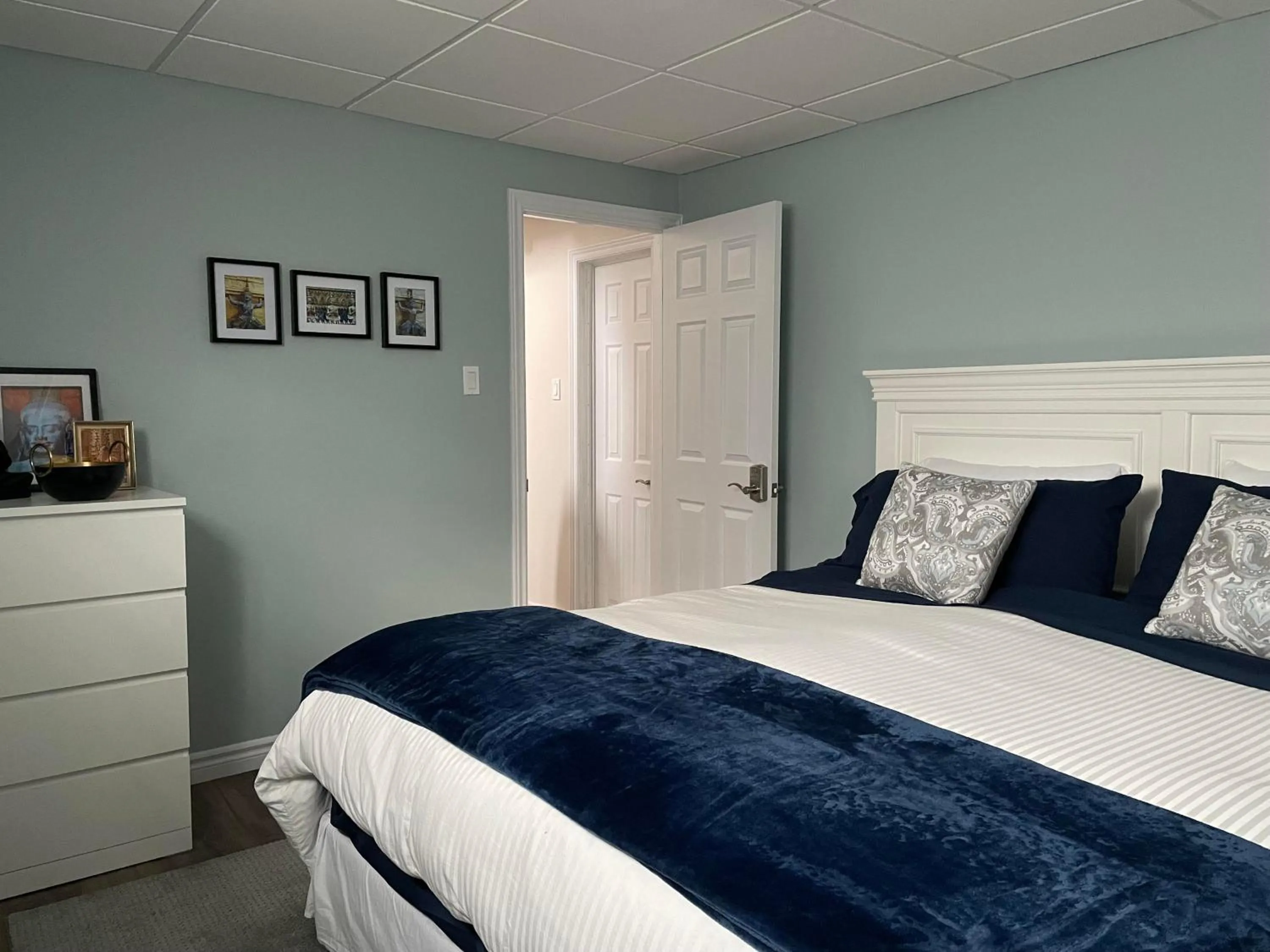 Bedroom, Bed in Hammer Haus II