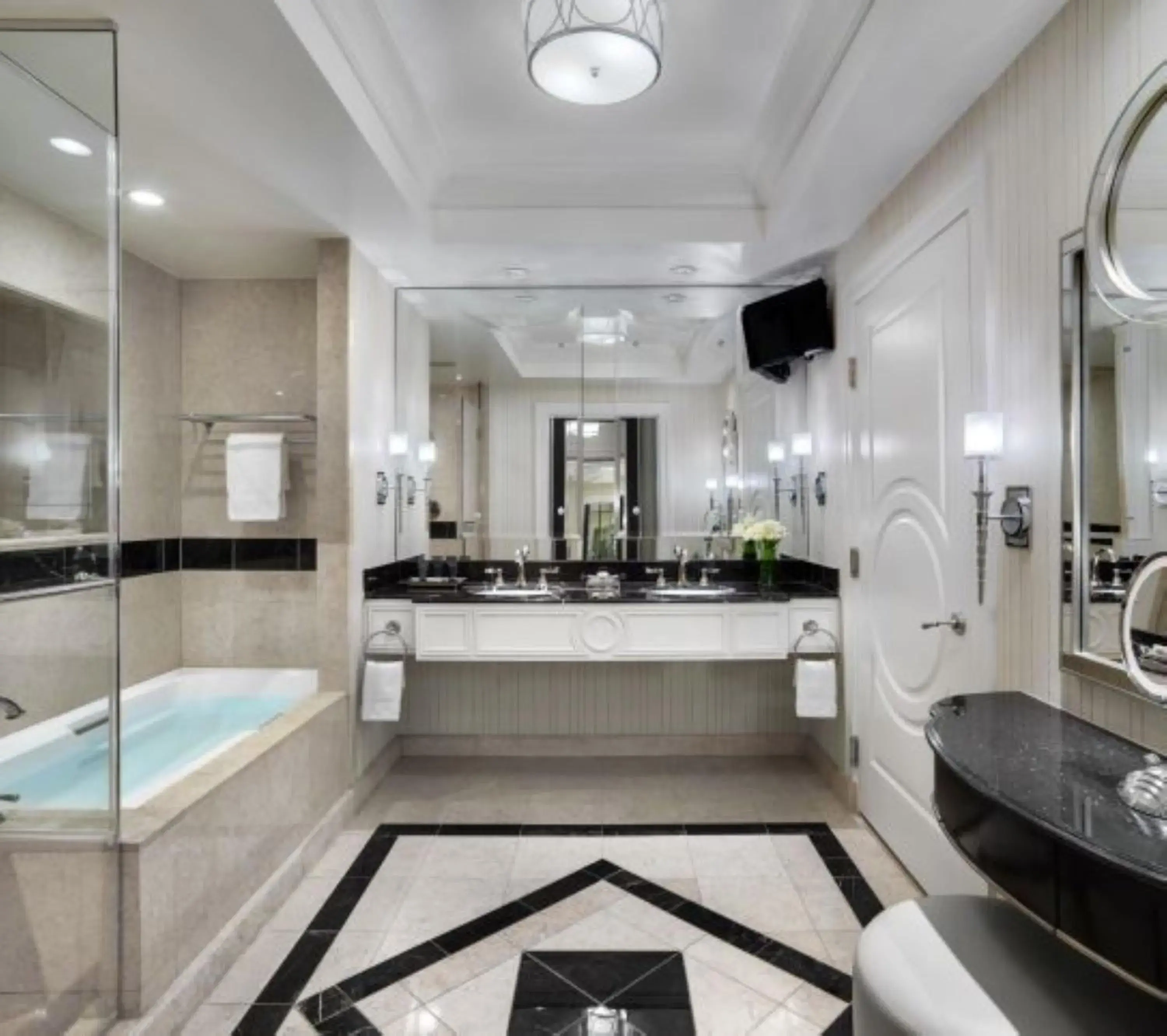 Palazzo Luxury Two Queen Suite Sphere View in The Palazzo at The Venetian® Palazzo Luxury Two Queen Suite Sphere View in The Palazzo at The Venetian®