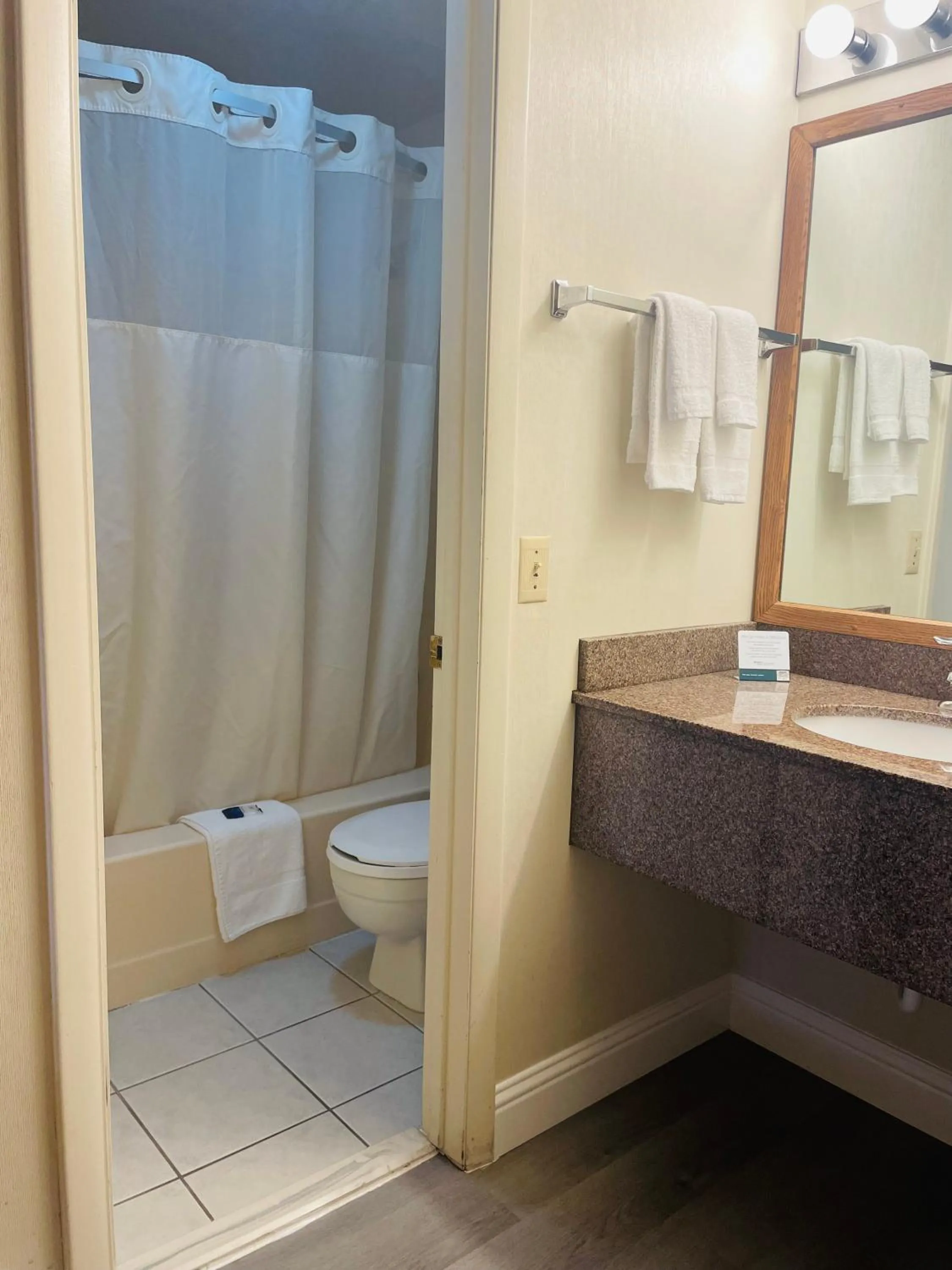 Bathroom in America's Best Value Inn Sandpoint