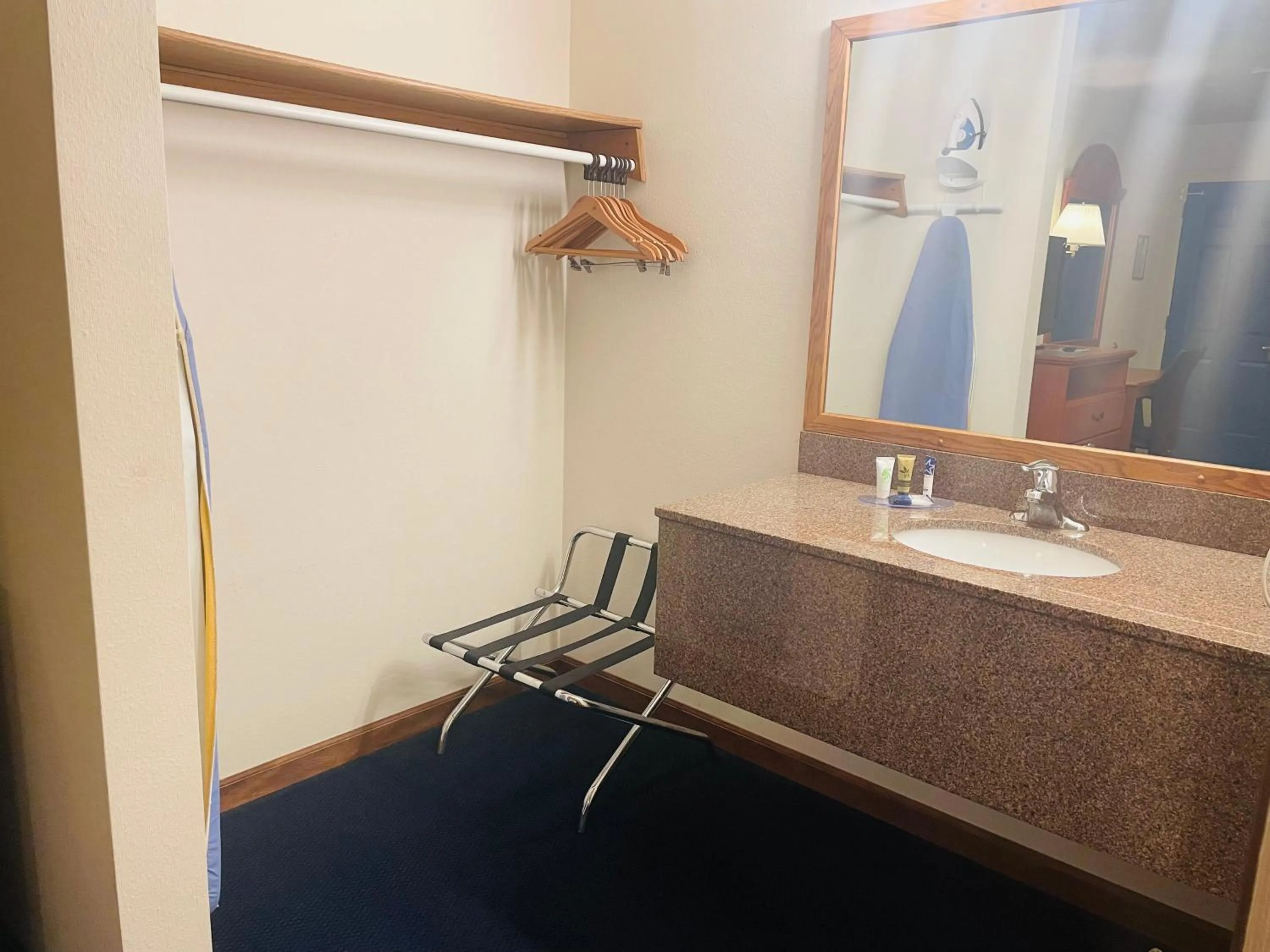 Bathroom in America's Best Value Inn Sandpoint