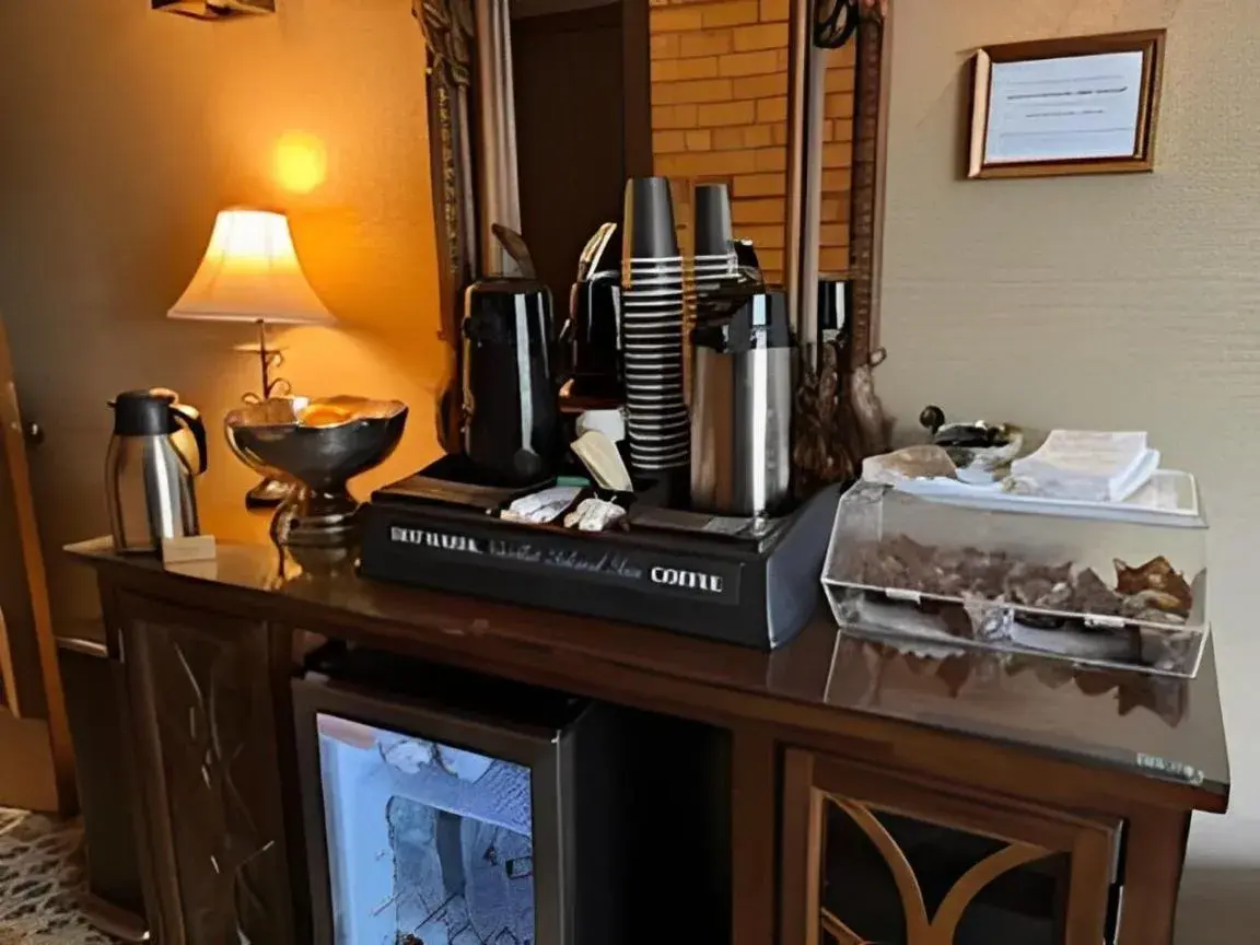 Breakfast in Nicollet Island Inn Breakfast in Nicollet Island Inn