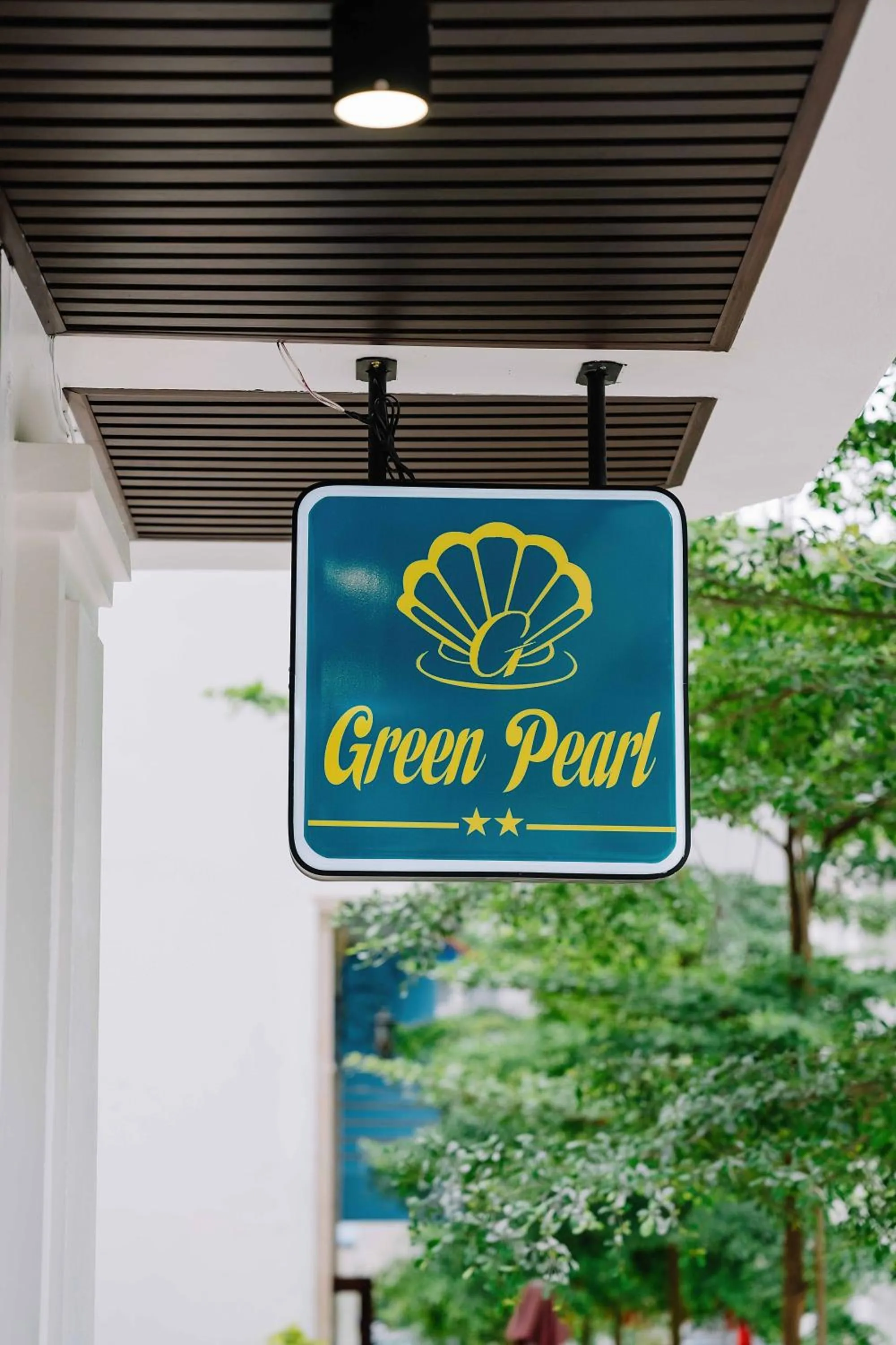 Property building in Cat Ba Green Pearl Hotel