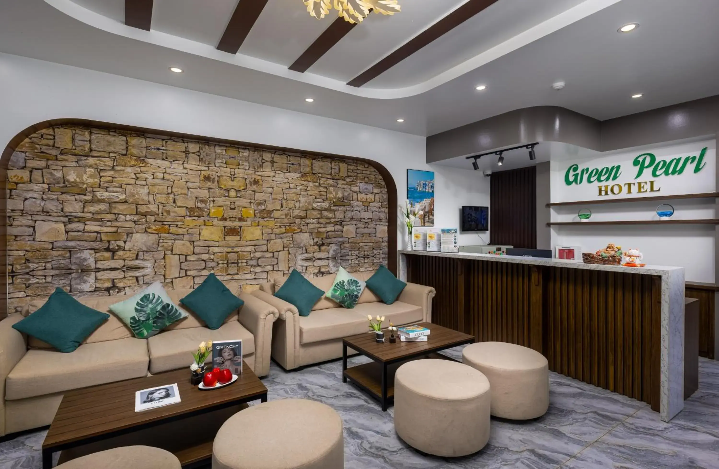 Lobby or reception in Cat Ba Green Pearl Hotel Lobby or reception in Cat Ba Green Pearl Hotel