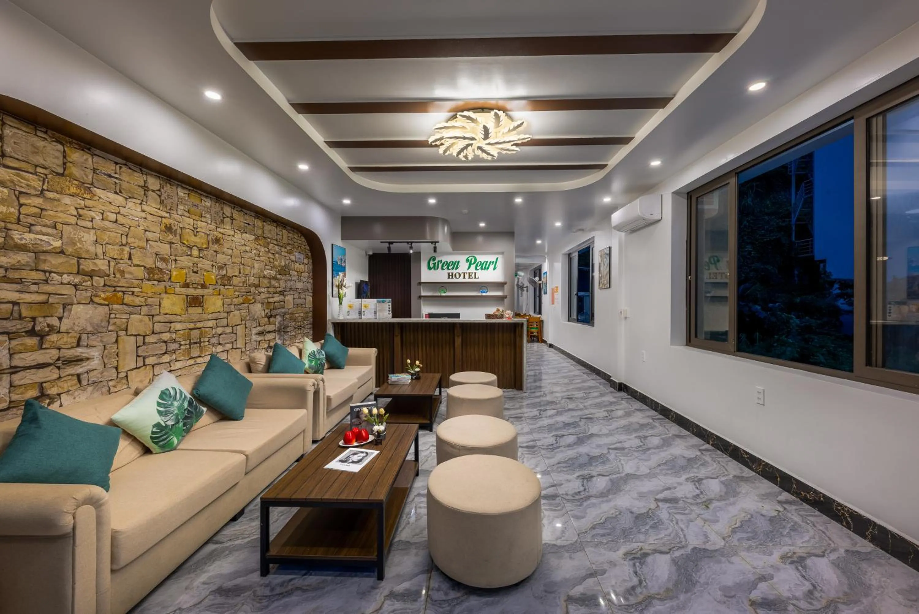 Lobby or reception in Cat Ba Green Pearl Hotel