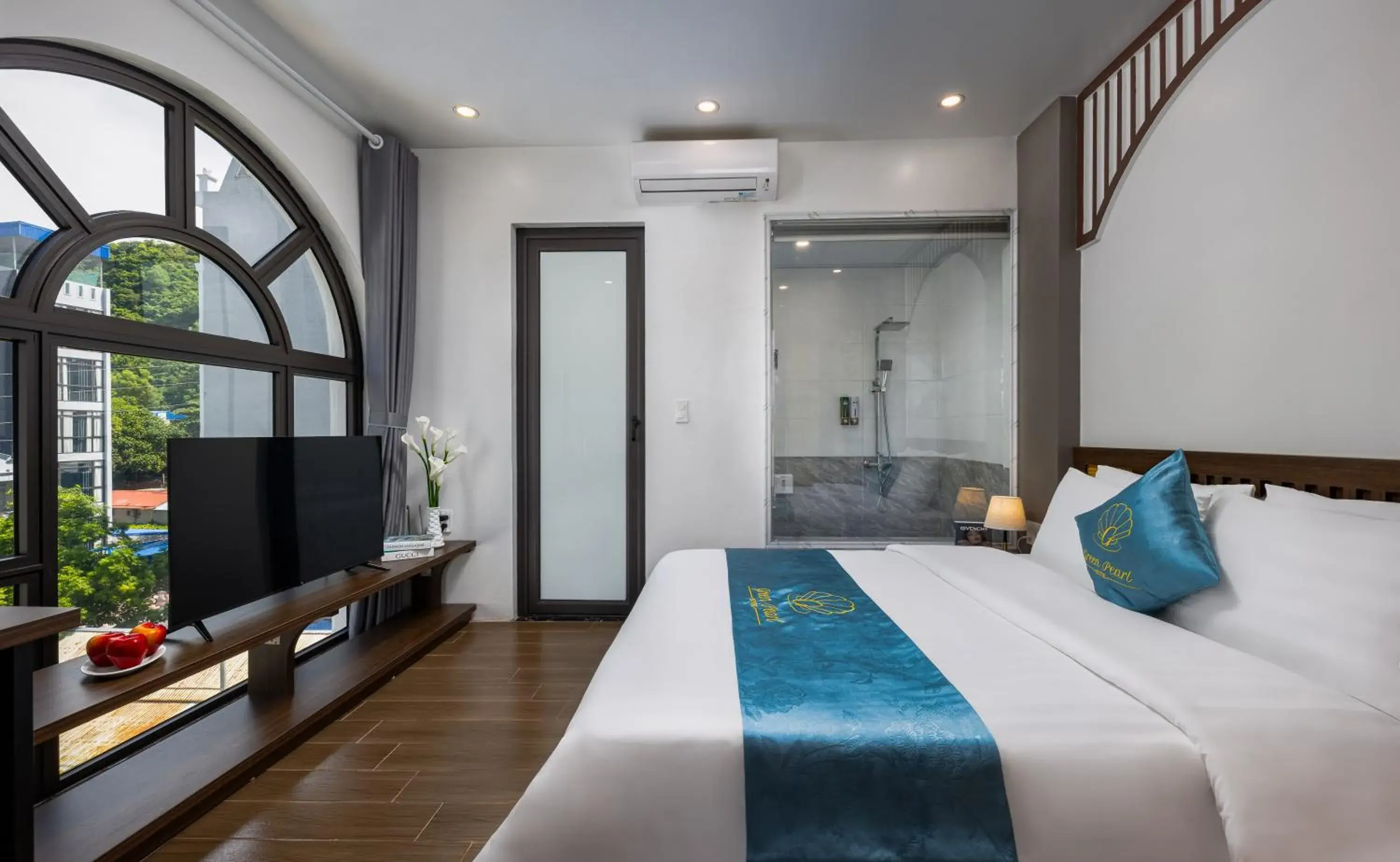 Bed in Cat Ba Green Pearl Hotel Bed in Cat Ba Green Pearl Hotel