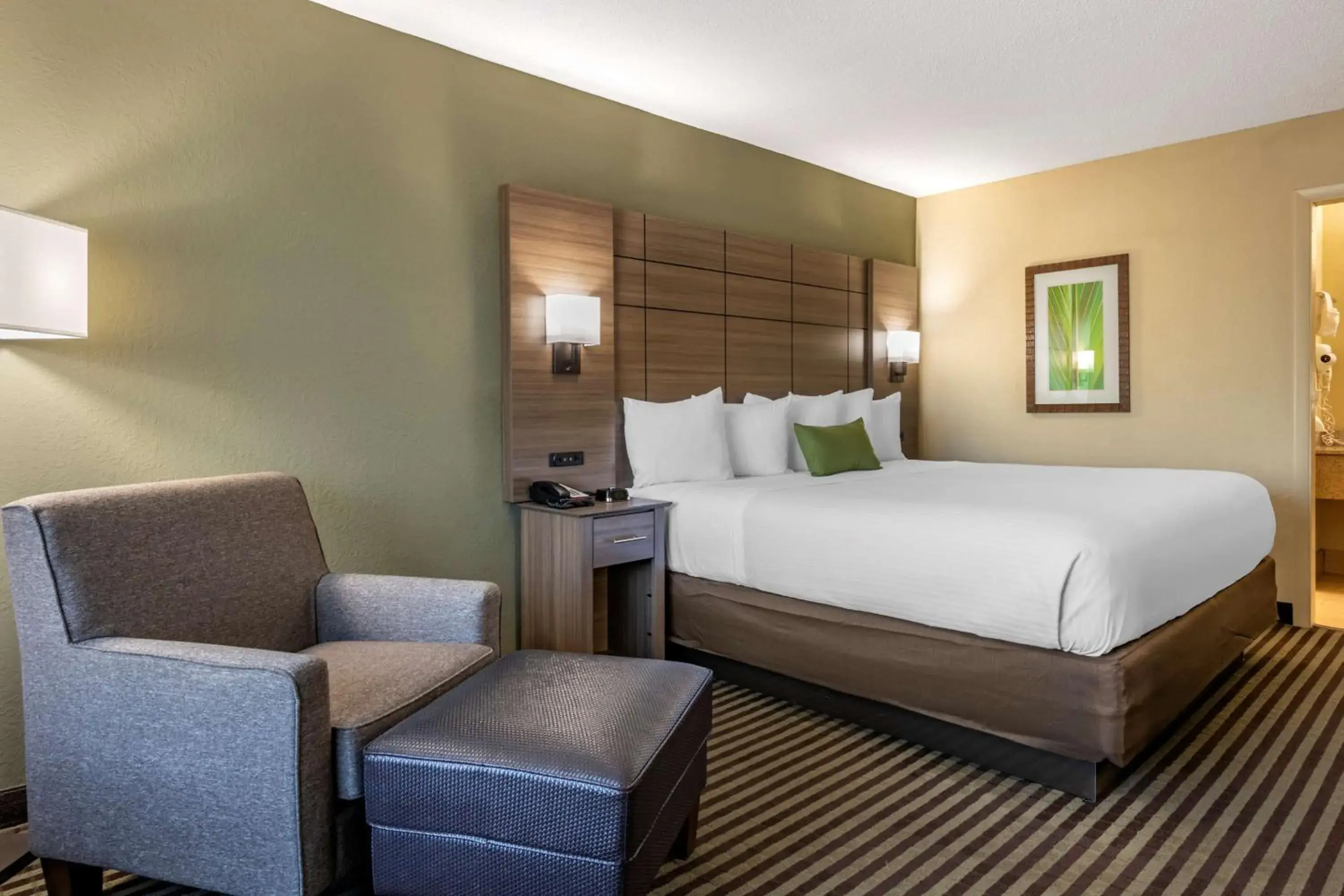 Bedroom, Bed in Best Western Downtown Stuart Bedroom, Bed in Best Western Downtown Stuart