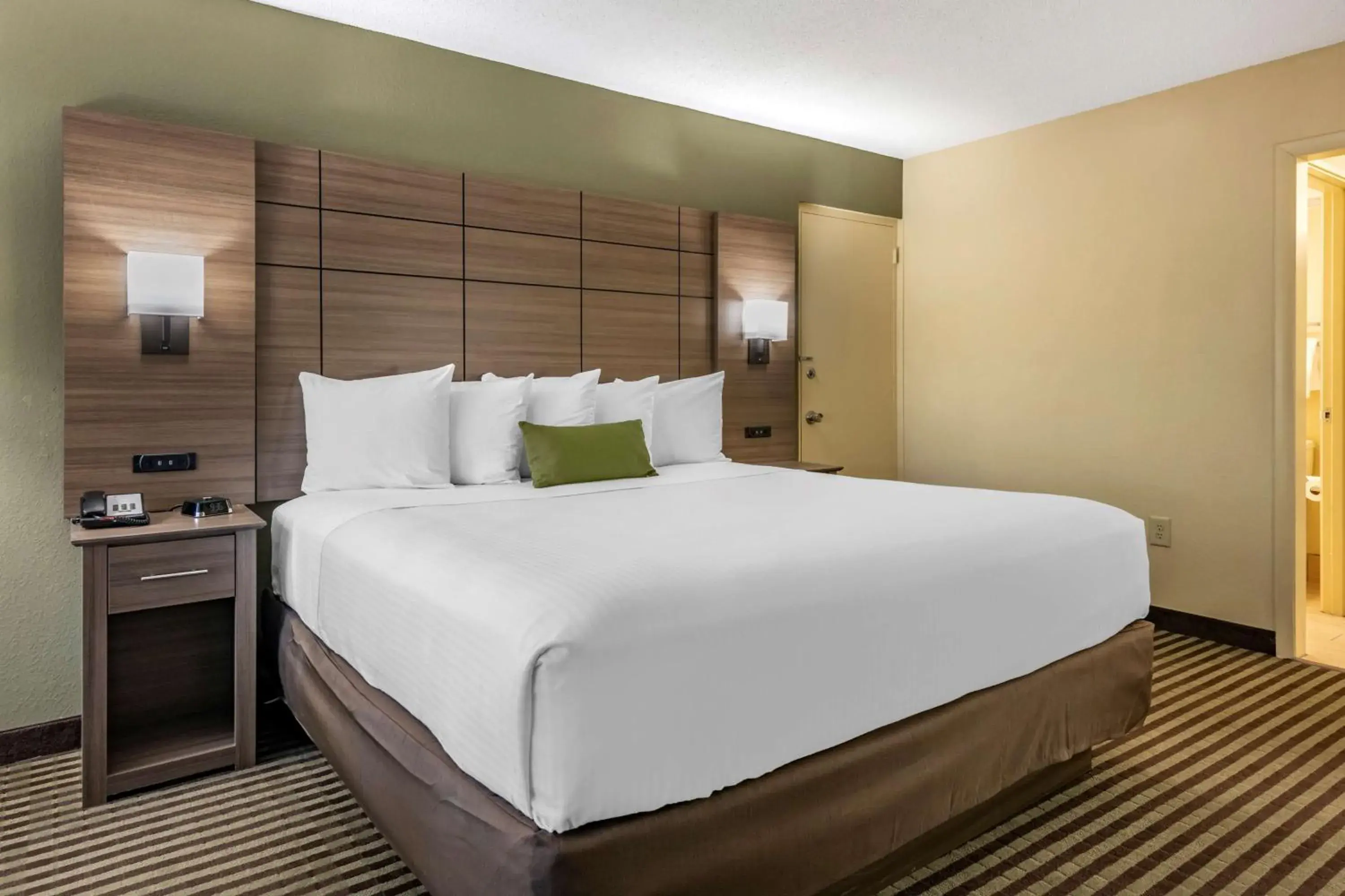 Other, Bed in Best Western Downtown Stuart Other, Bed in Best Western Downtown Stuart